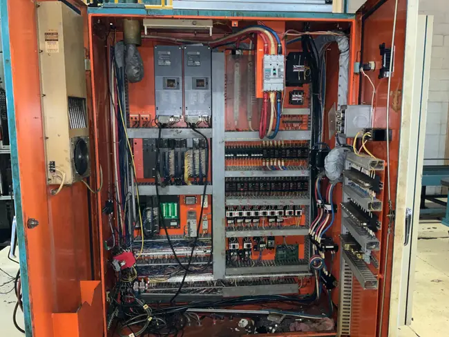 NISSEI V-5P M-901 GRINDING MACHINE - undefined