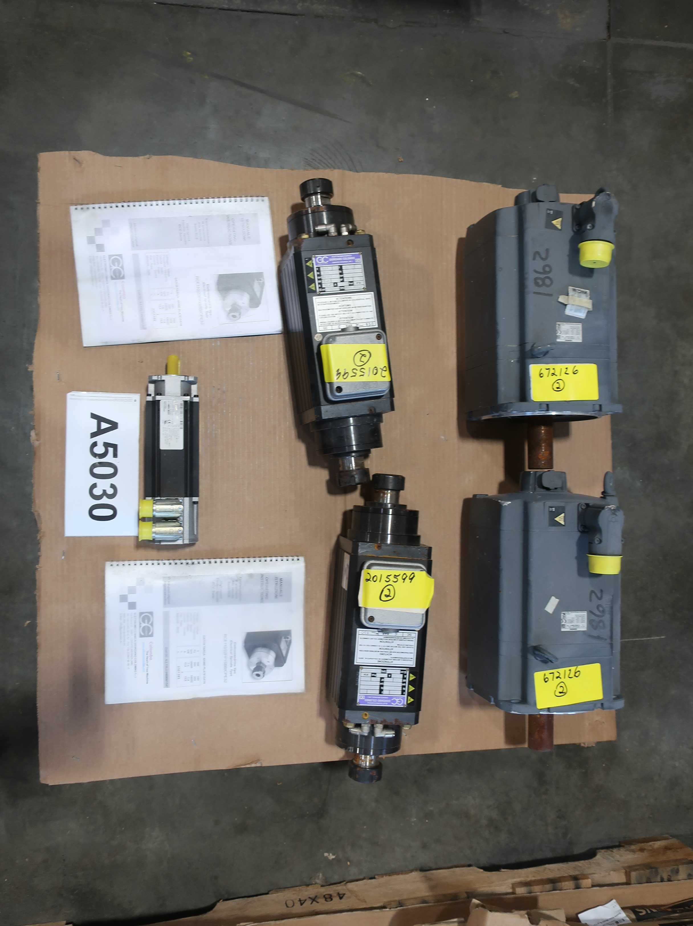 BULK QTY OF ASSORTED SERVO MOTORS - SERVO MOTORS