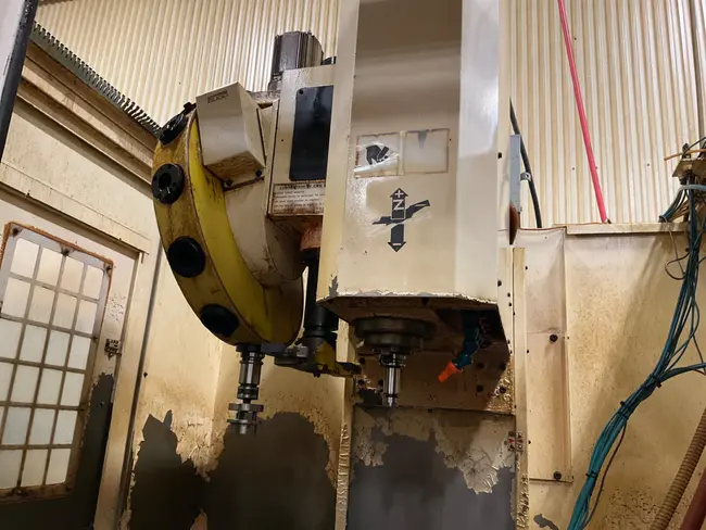 2005 TOYOSK TVT301S VERTICAL MACHINING CENTER - undefined