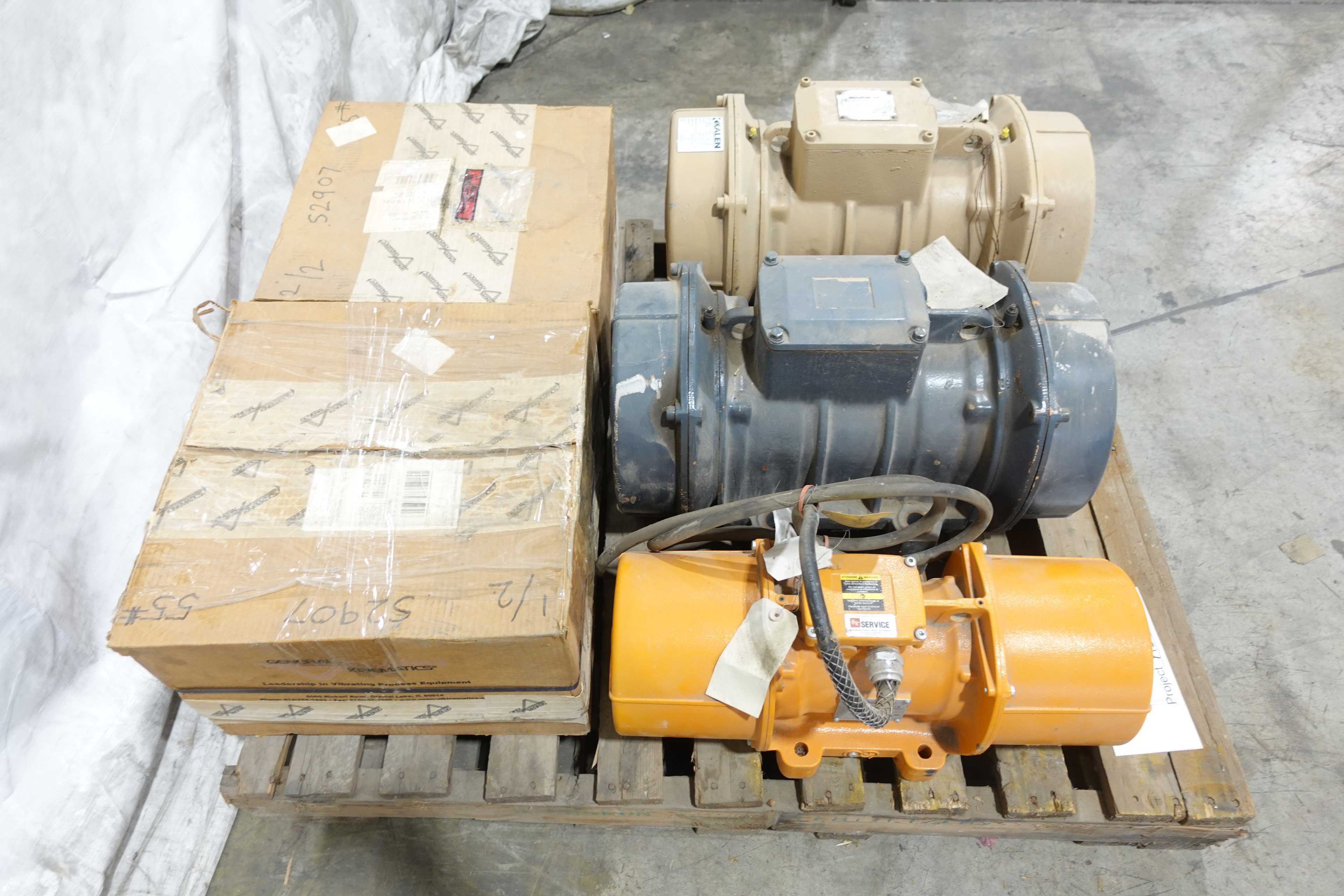 PALLET OF ASSORTED VIBRATORS AND ACCESSORIES, METALFAB, GENERAL KINEMATICS - PNEUMATIC VIBRATOR