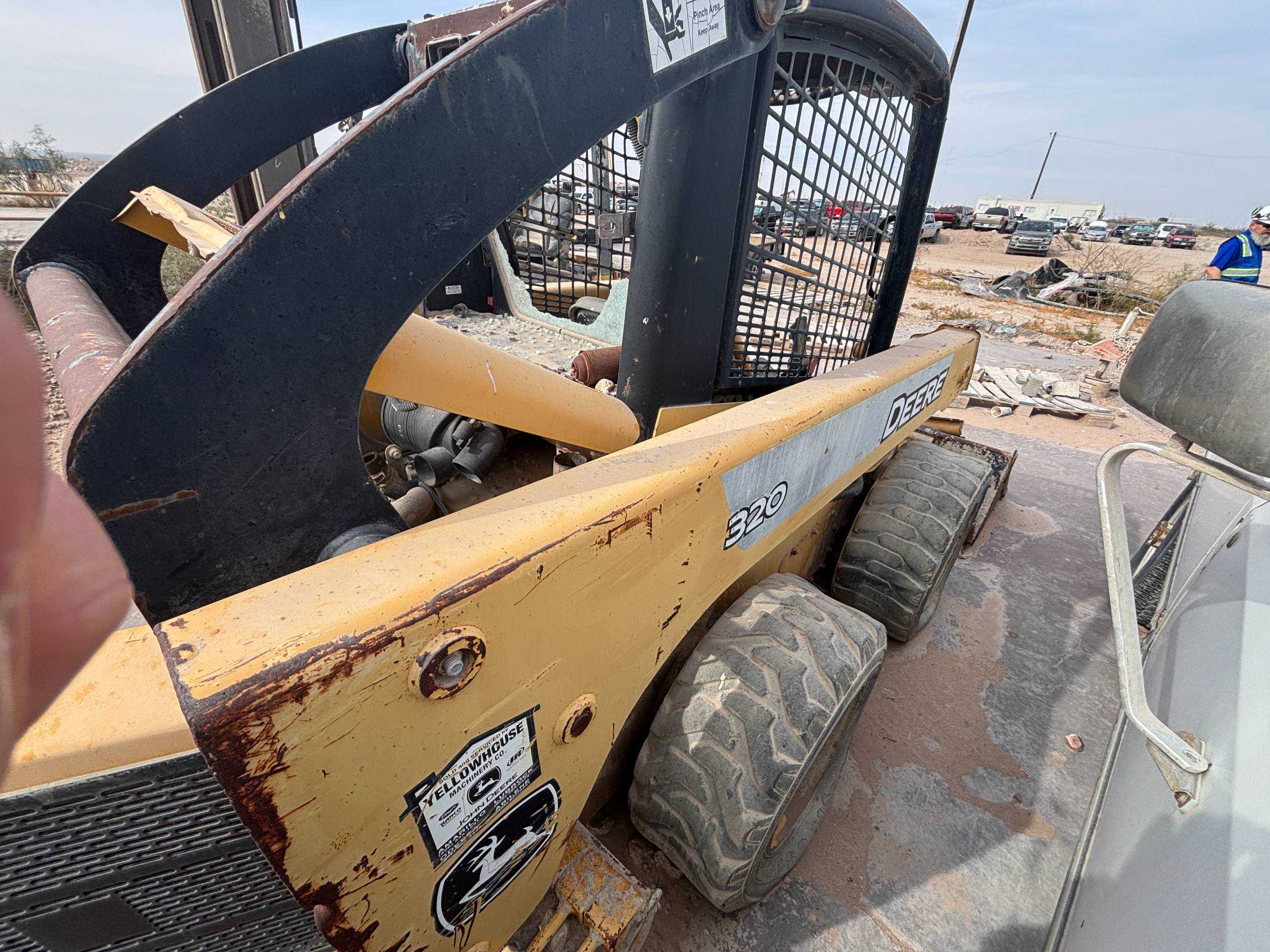 JOHN DEERE 320 SKID STEER LOADER For Sale | Aucto