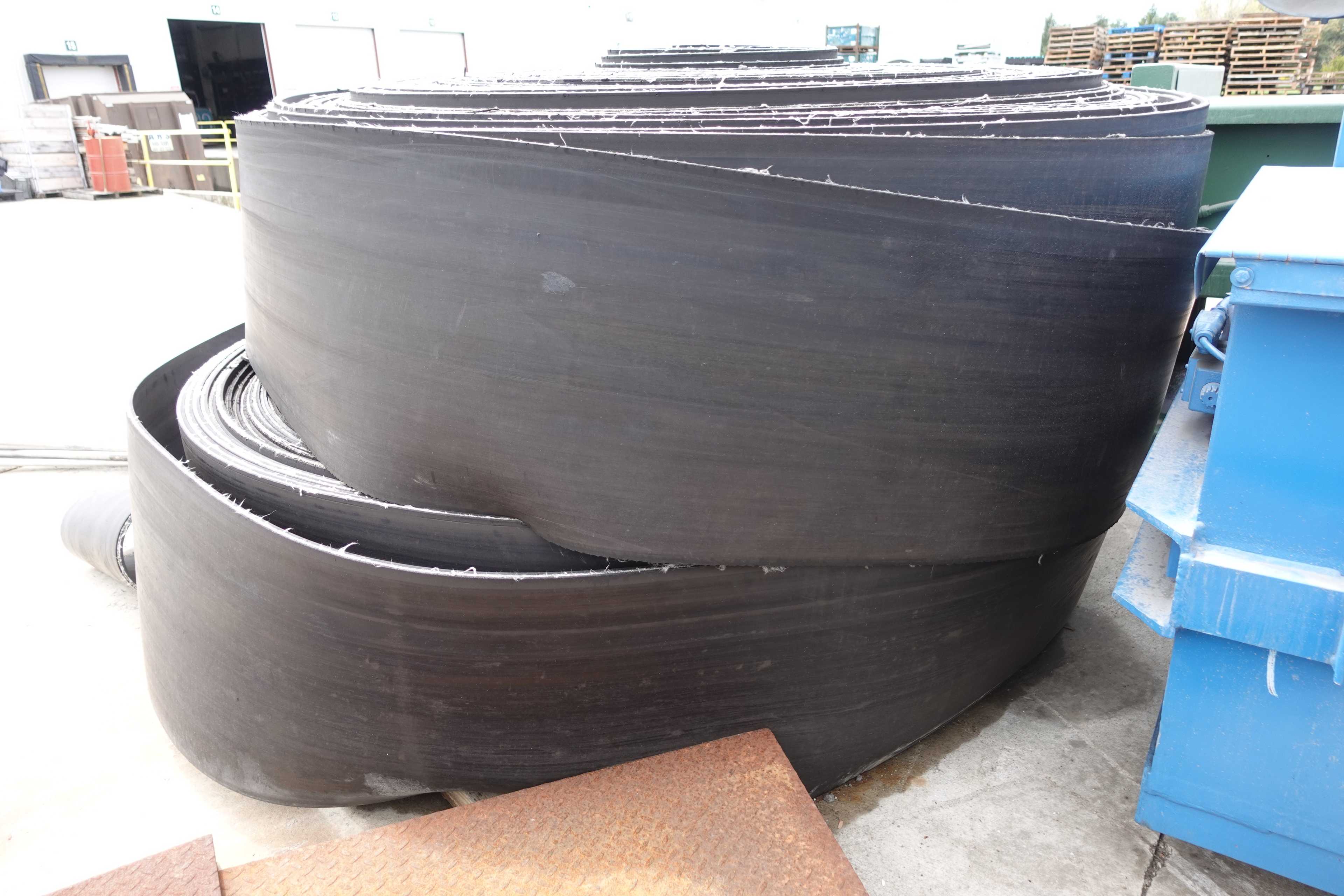 SKU 1761330 - LOT OF 2 RUBBER CONVEYOR BELTS, 9/16" THICK, 21-1/4" WIDE; 9/16" THICK, 21-3/4" WIDE - CONVEYOR PARTS