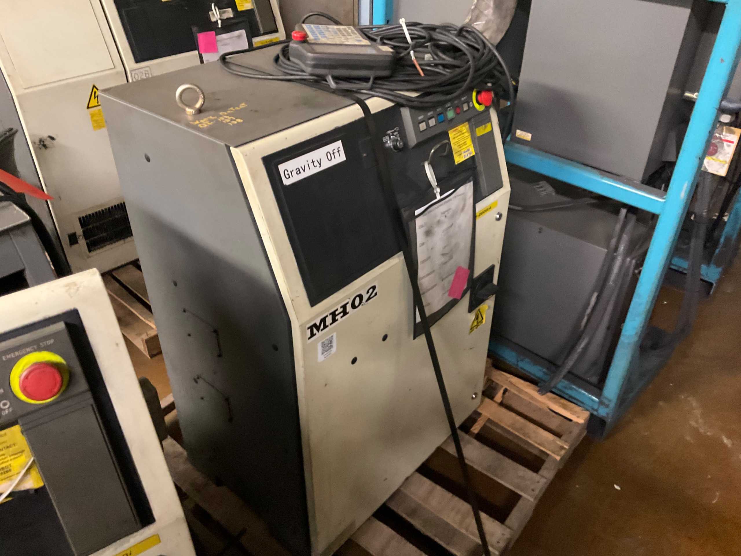 2005 FANUC R-J3IB ROBOT CONTROLLER - ROBOT CONTROLLERS