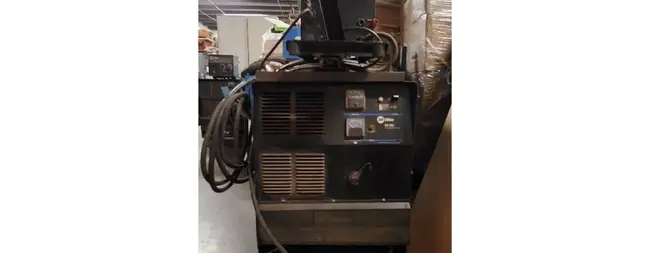 MILLER CP-302 WELDER - undefined