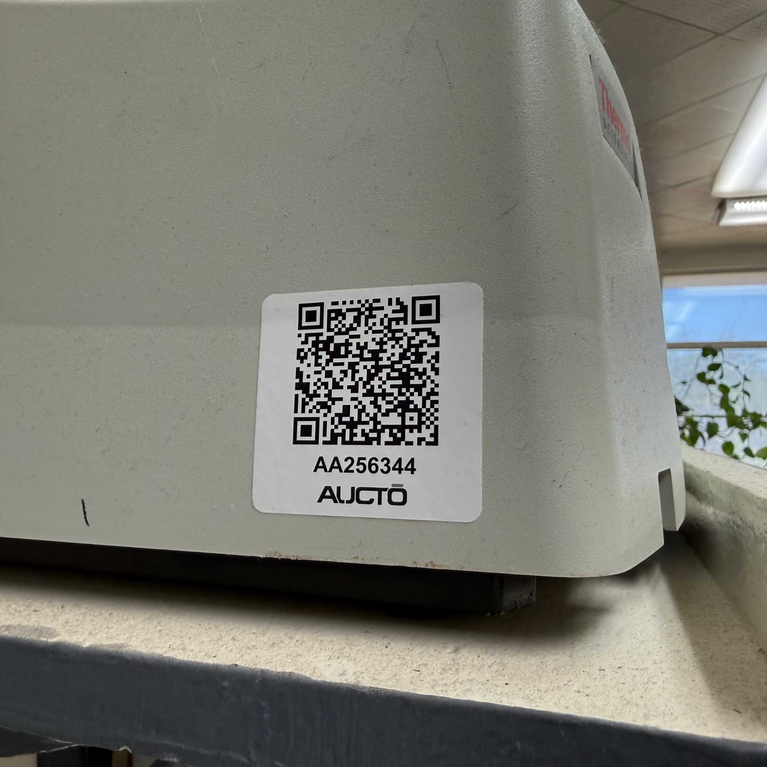 THERMO SCIENTIFIC GENESYS 10VIS SPECTROPHOTOMETER - LAB & SCIENTIFIC