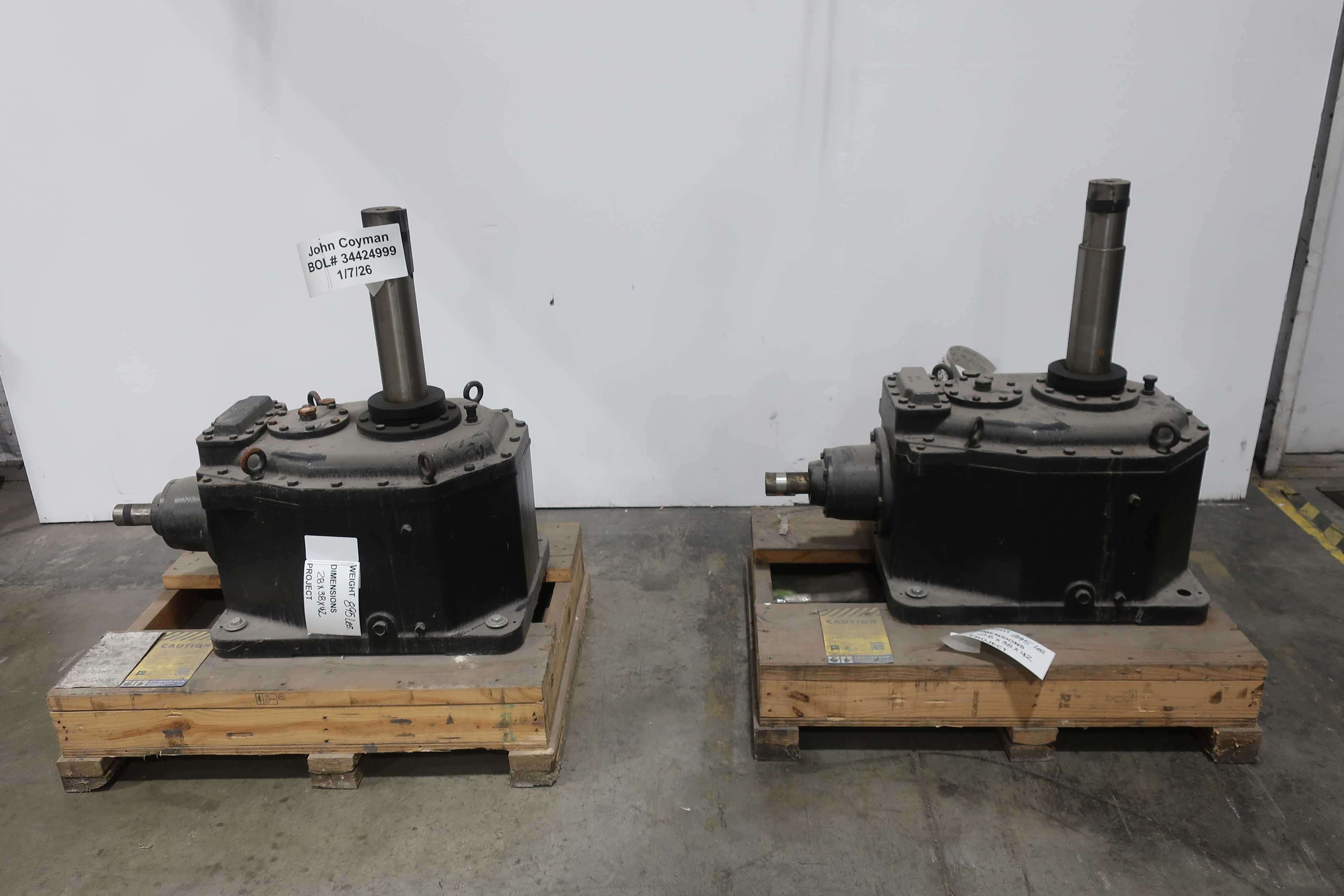 LOT OF 2 AMARILLO RIGHT ANGLE FAN DRIVES FD1008 - ENCLOSED GEAR DRIVE