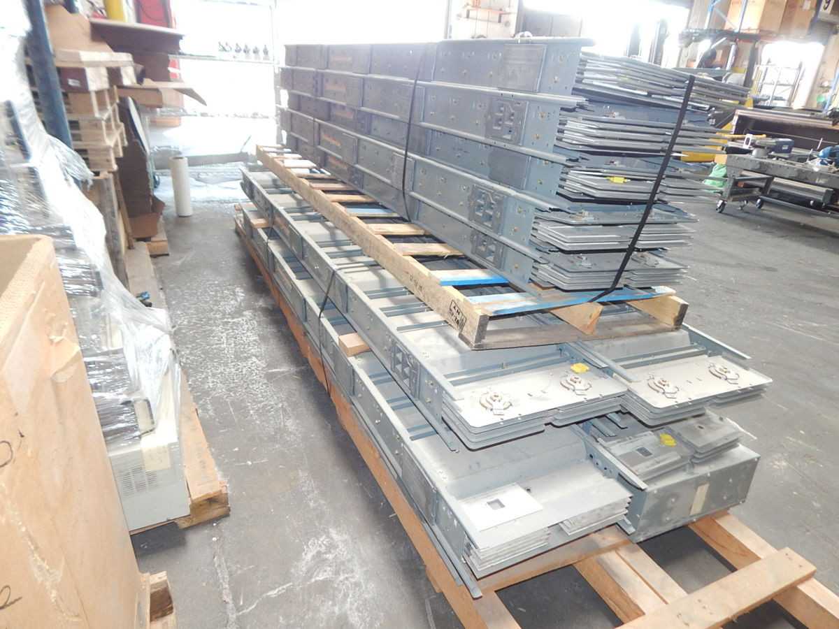 LOT OF 11 SQUARE D ACF19EC BUSWAY ALUMINUM CONDUCTOR 120X19", 600 V AC/DC, 3000AMP - BUSWAY