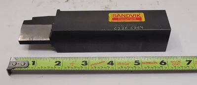 SANDVIK COROMANT BPGN 62520 TURNING GROOVING CARBIDE INSERT TOOL, 1 1/4" X 1 1/4" SHANK - MACHINE TOOLING