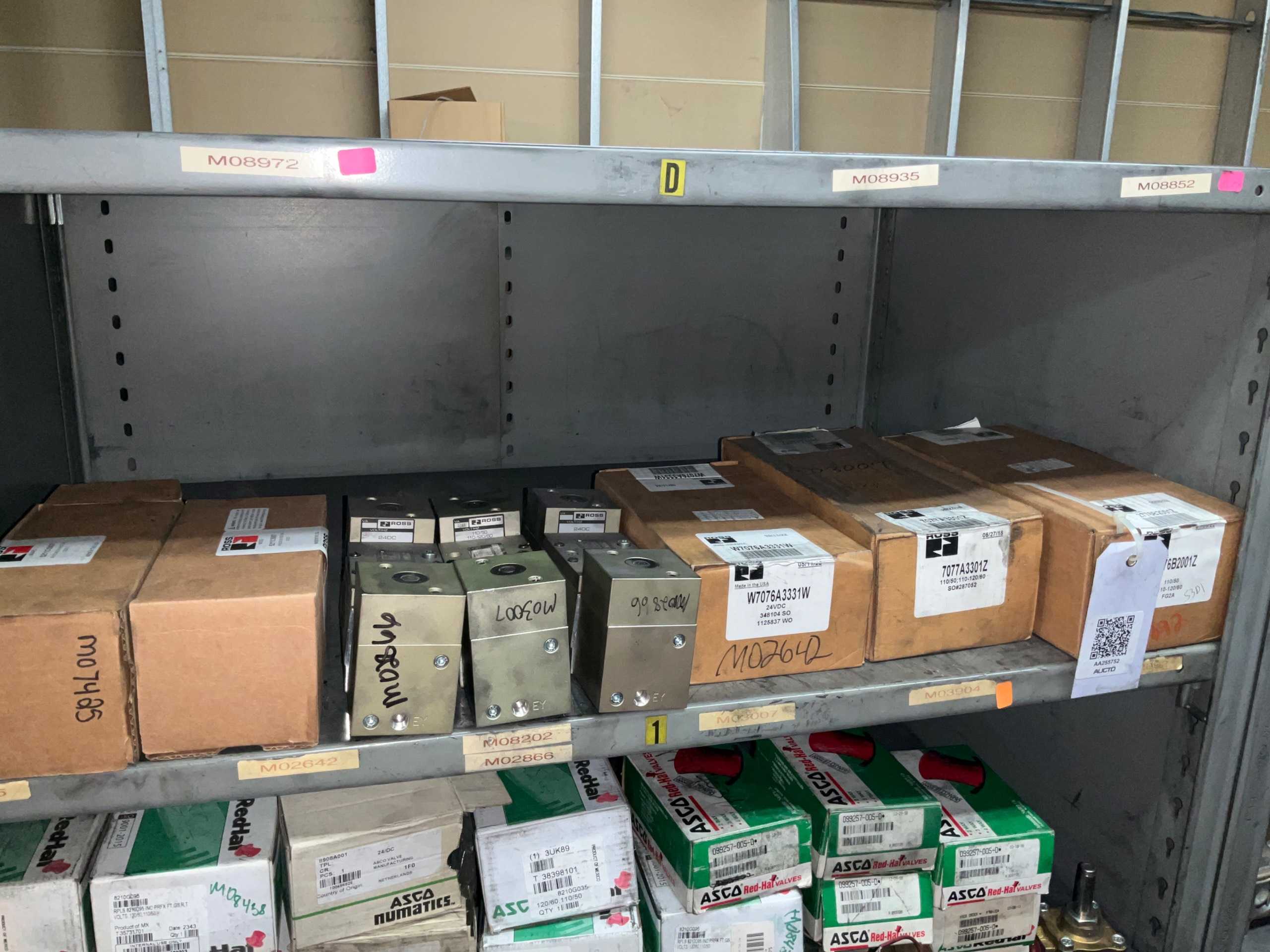 BULK QTY OF VALVES - VALVES