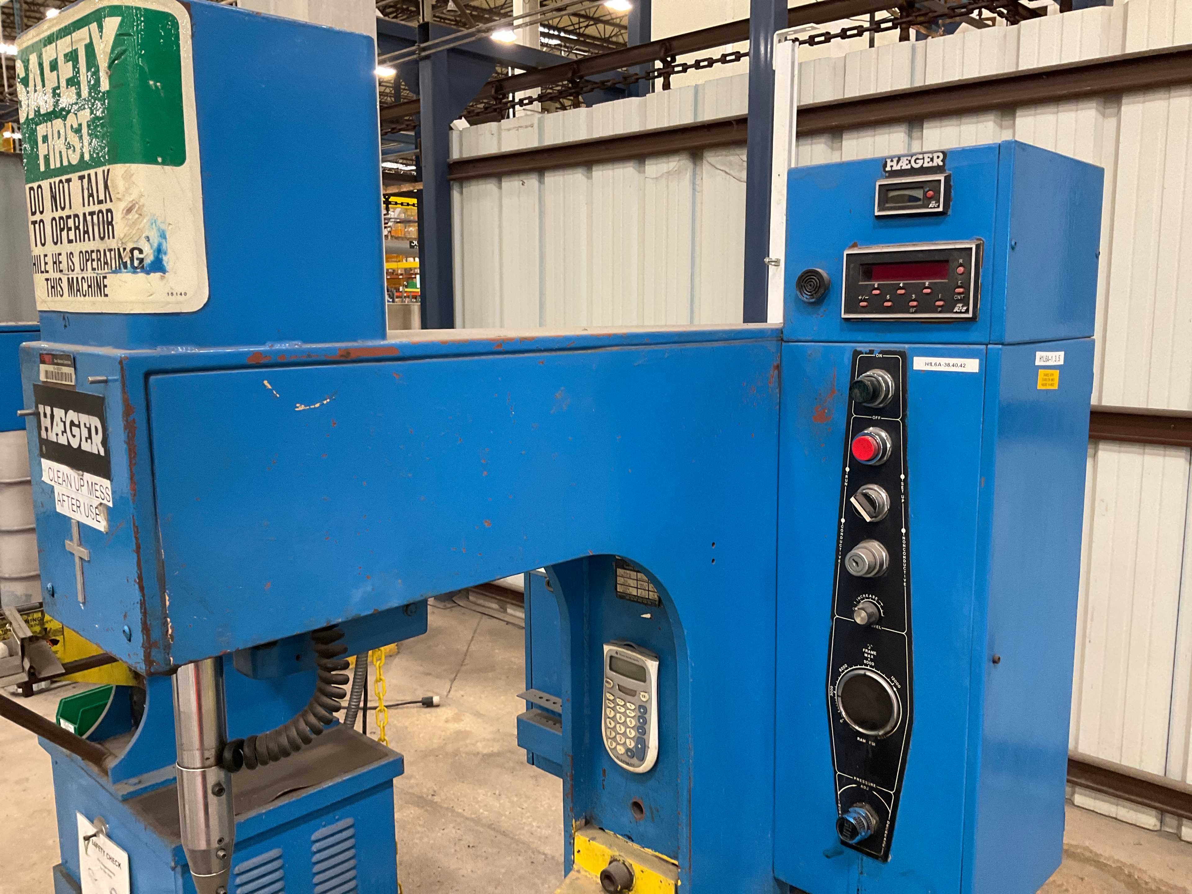 QTY 2: HYDRAULIC PRESS - PRESSES