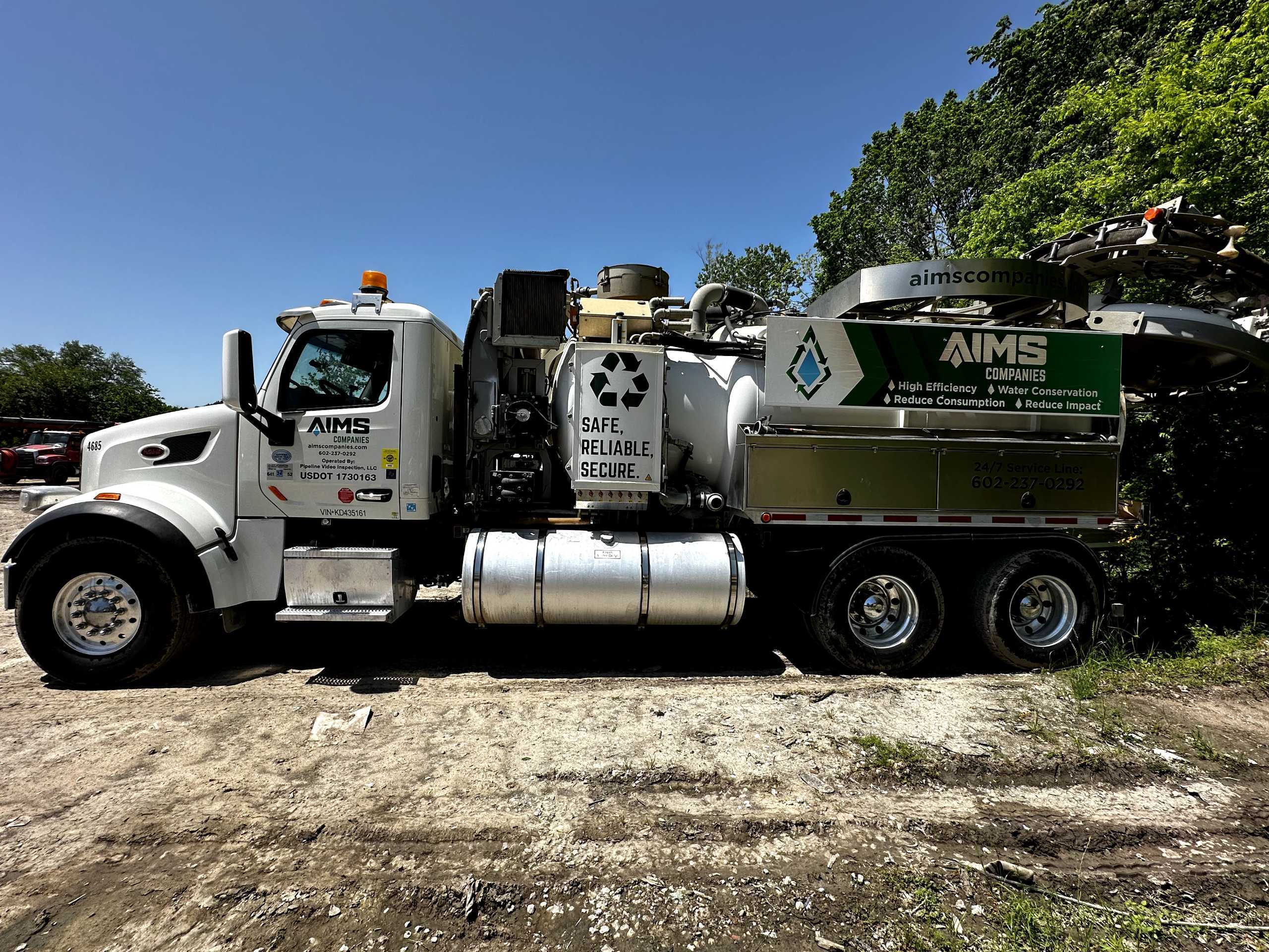 2019 KAISER AQUASTAR KWP 4000I HYDRO EXCAVATOR TRUCK - PETERBILT - HYDRO EXCAVATOR TRUCKS