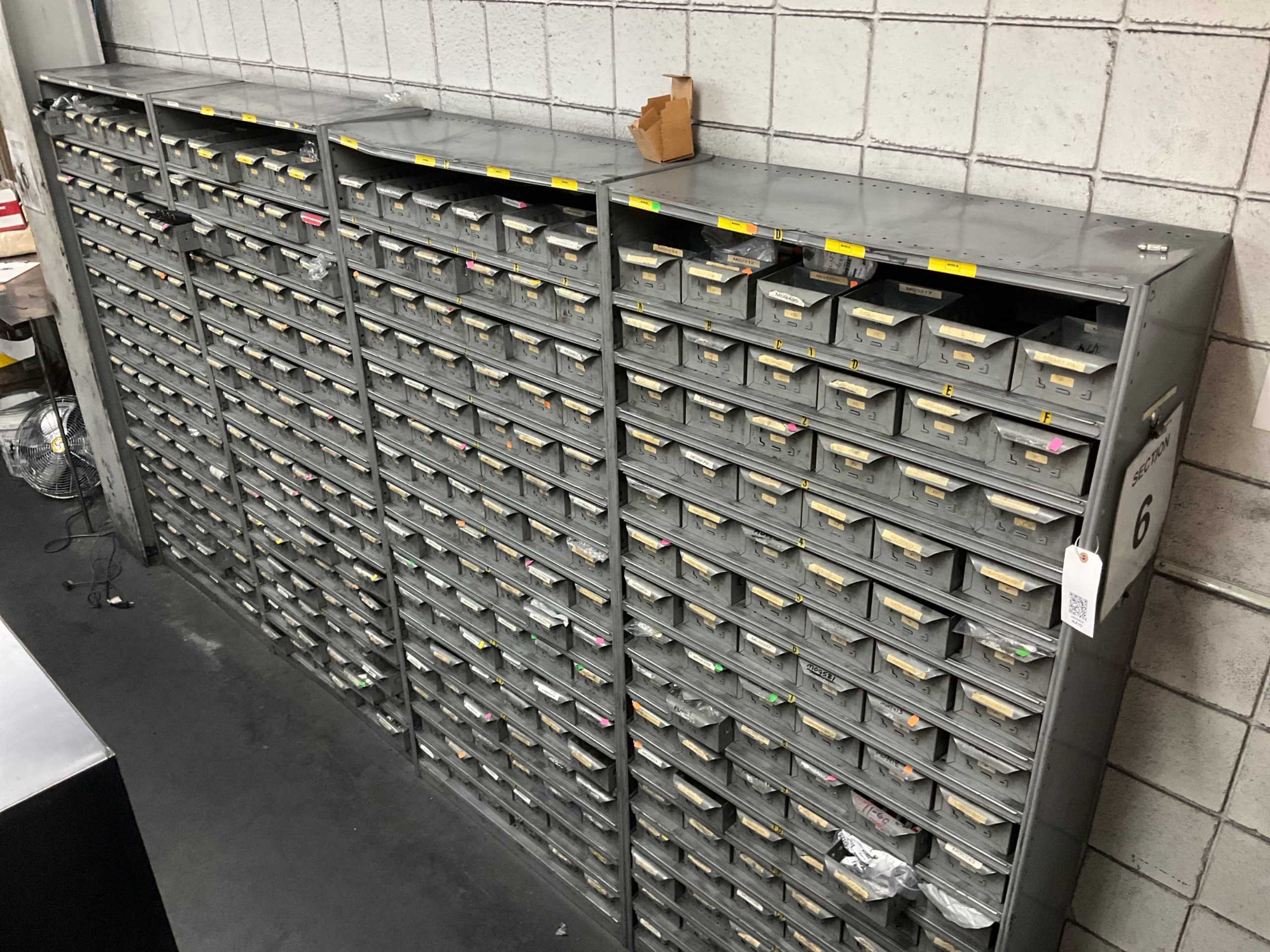 BULK QTY OF DRAWER CABINET WITH CONTENTS - DRAWER CABINET