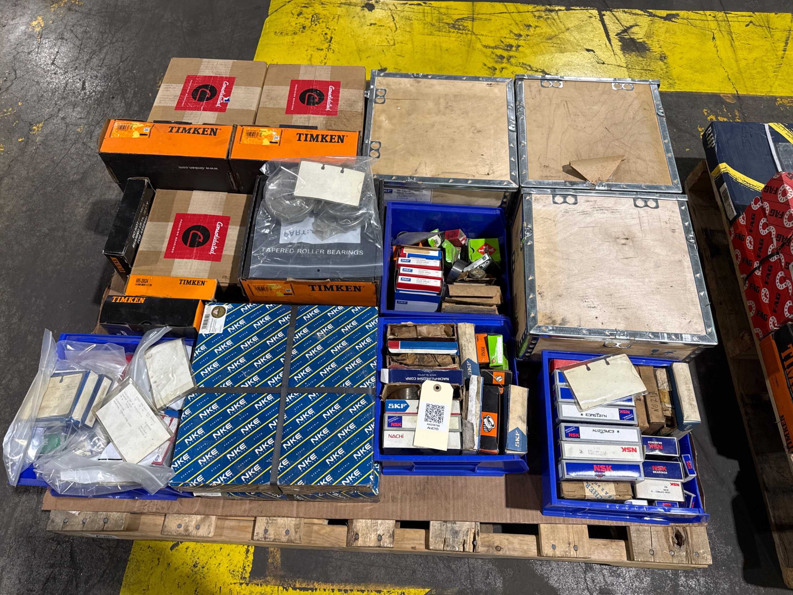 BULK QTY OF BEARINGS - BEARINGS