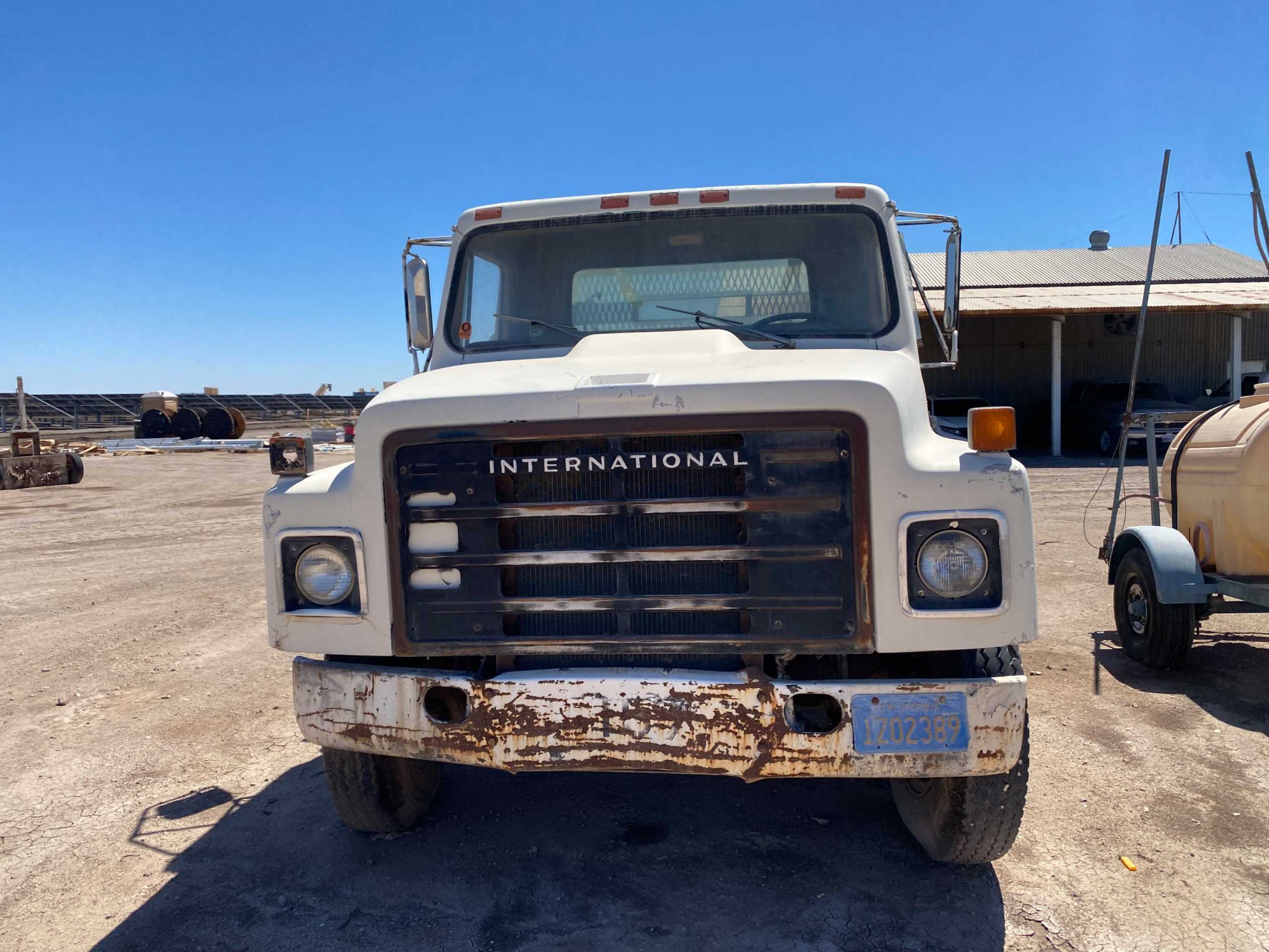 1979 INTERNATIONAL 1724 DUMP TRUCK - DUMP TRUCKS