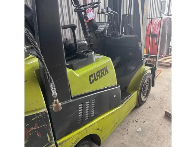 CLARK C25CL SIT-DOWN FORKLIFT - undefined