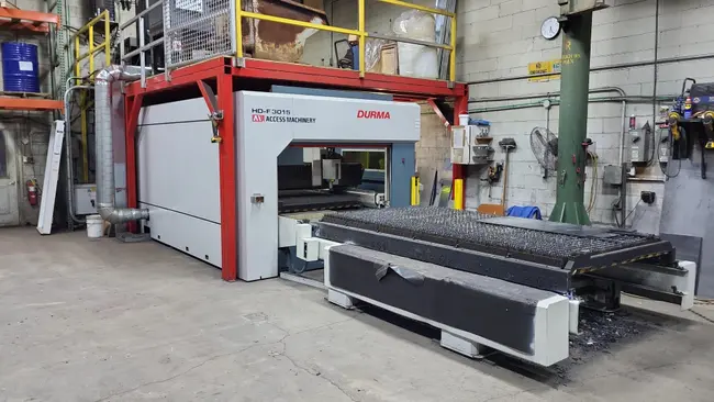 2022 DURMA HDF-L 3015 V 12,000 WATT FIBER LASER CUTTING MACHINE - undefined