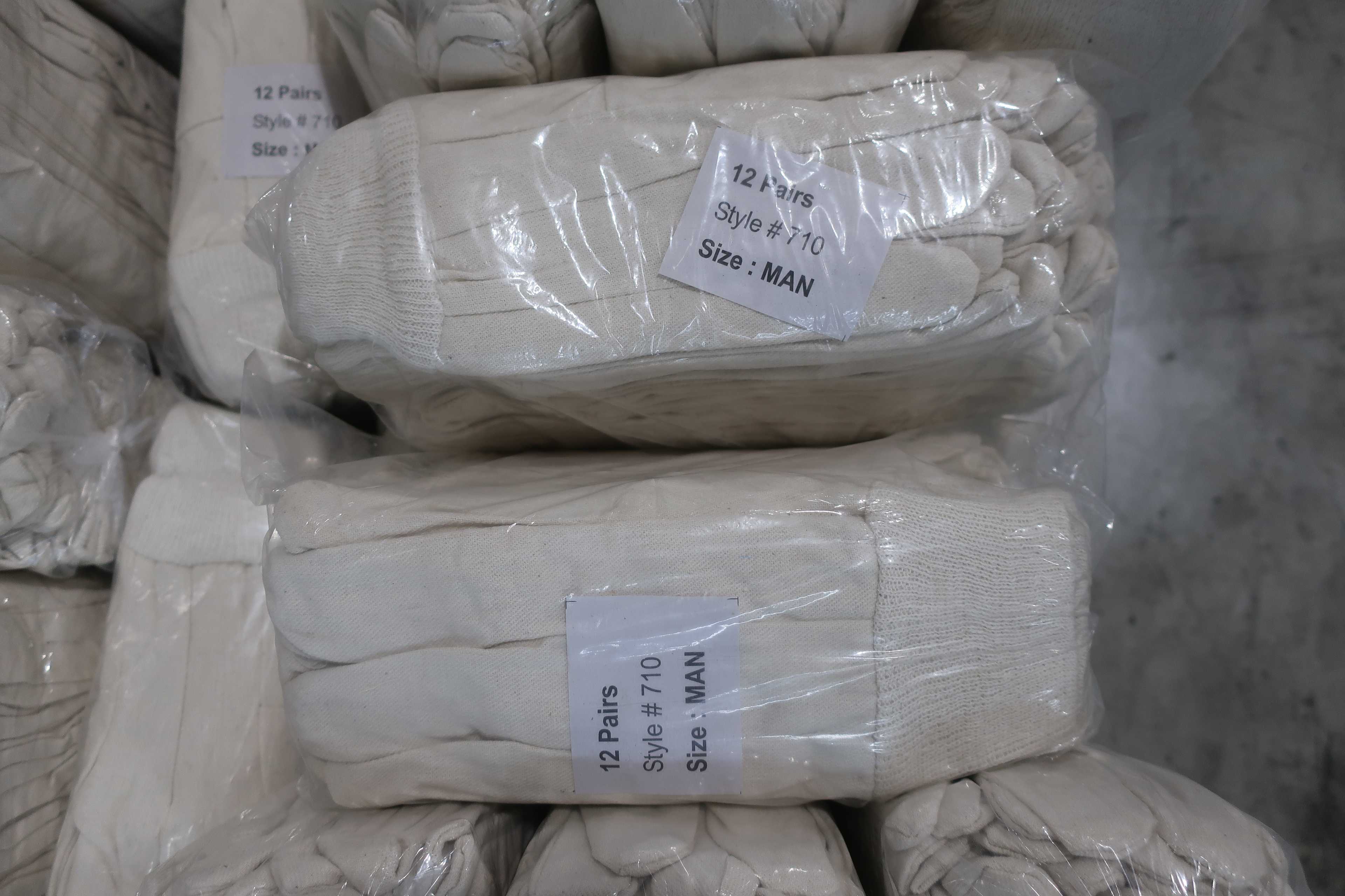 2 PALLETS OF COTTON GLOVES, NEW IN BAGS - PPE