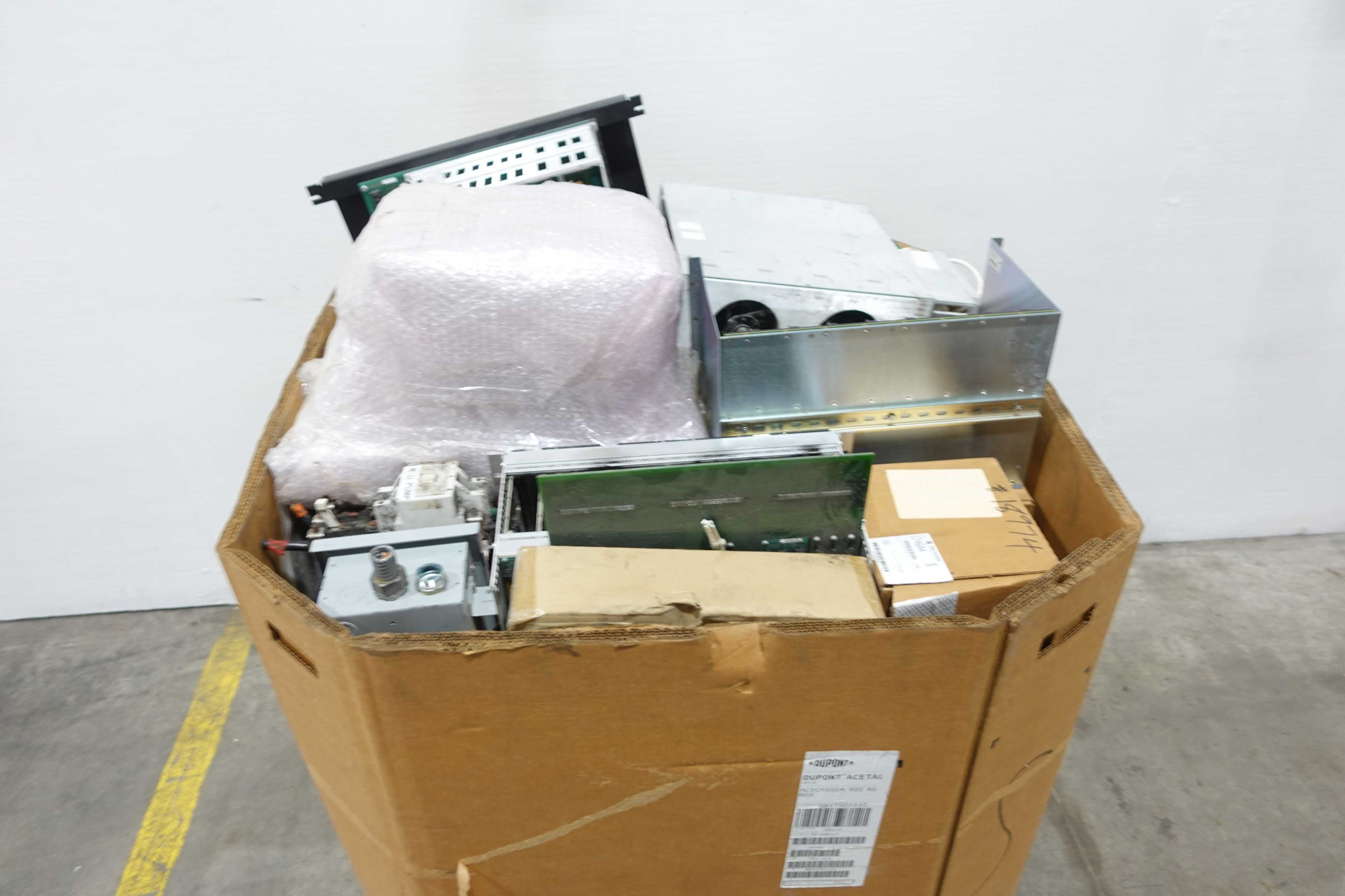 ASSORTED ELECTRICAL CONTROLS - AUTOMATION & CONTROLS