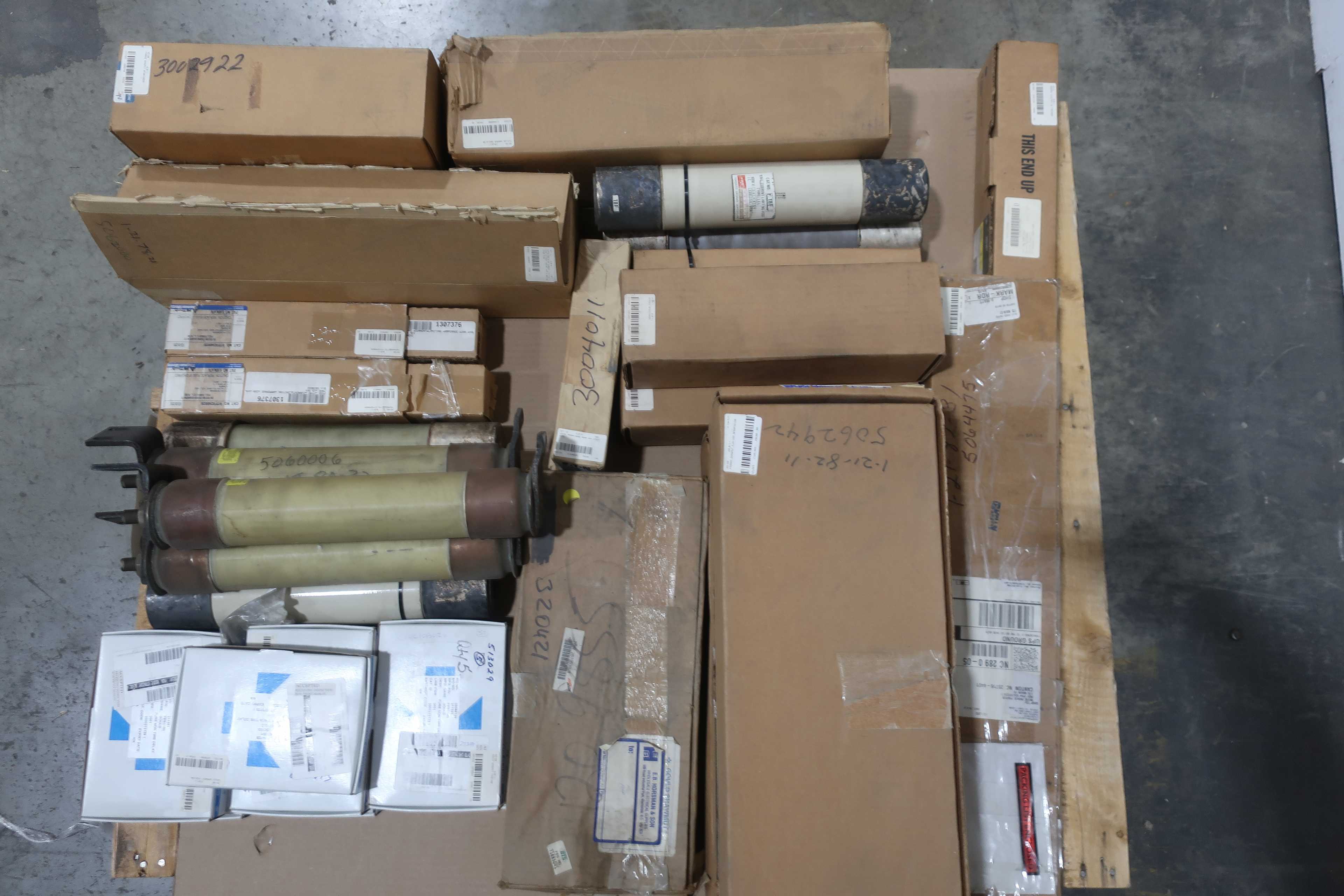 SKU 1739229 - PALLET OF ASSORTED FUSES - FUSES