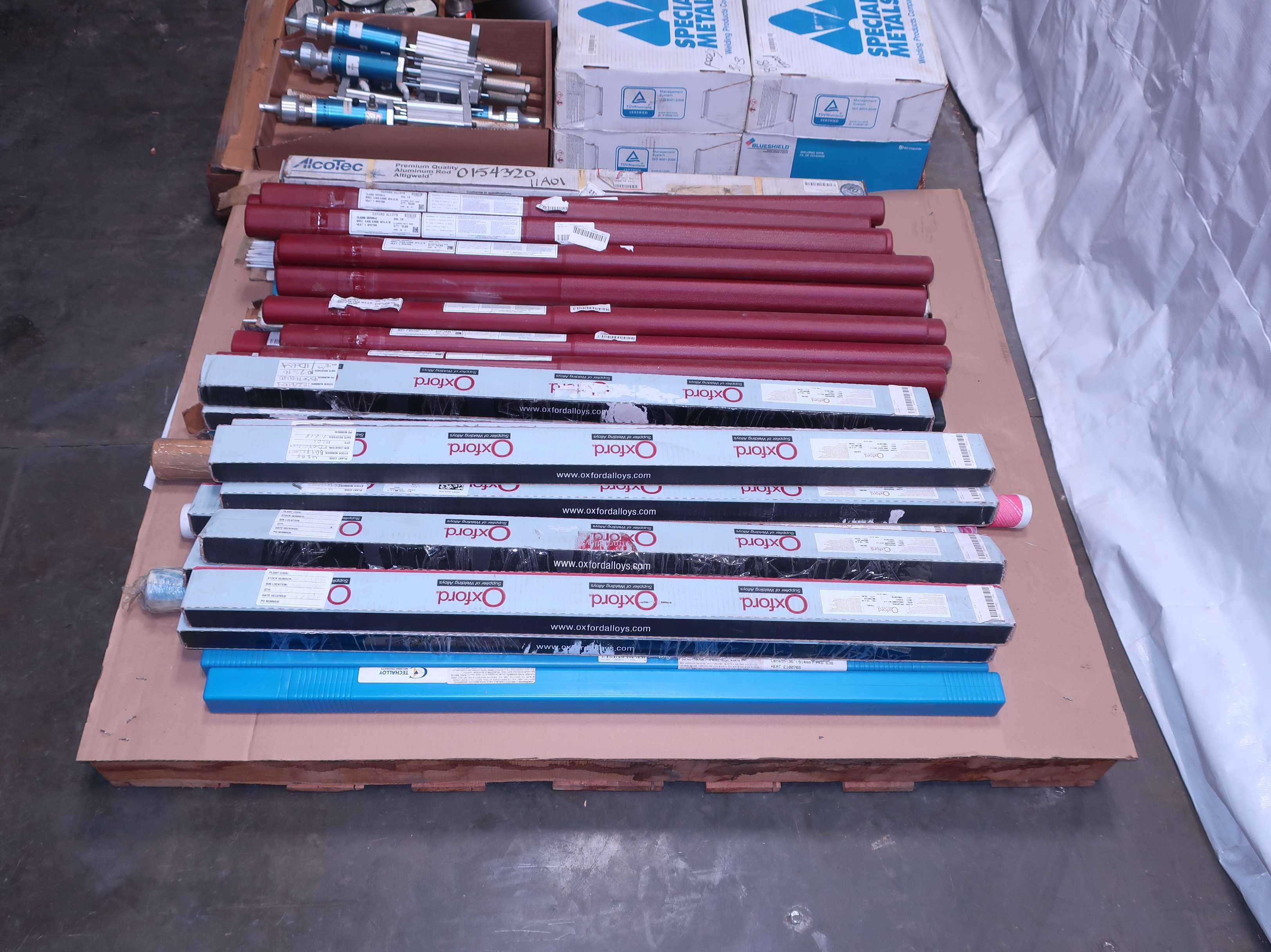 2 PALLETS OF ASSORTED WELDING - WELDING EQUIPMENT