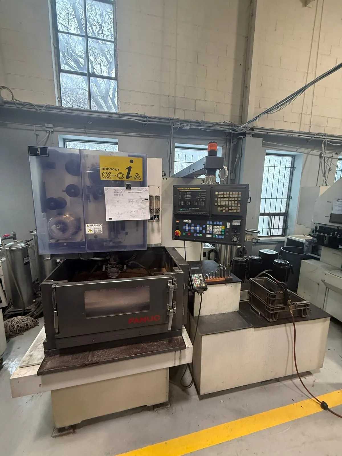 2000 FANUC ROBOCUT ALPHA-0IA CNC WIRE-CUT EDM, 320X220X180MM TRAVEL, 500KG MAX LOAD - WIRE EDM MACHINES