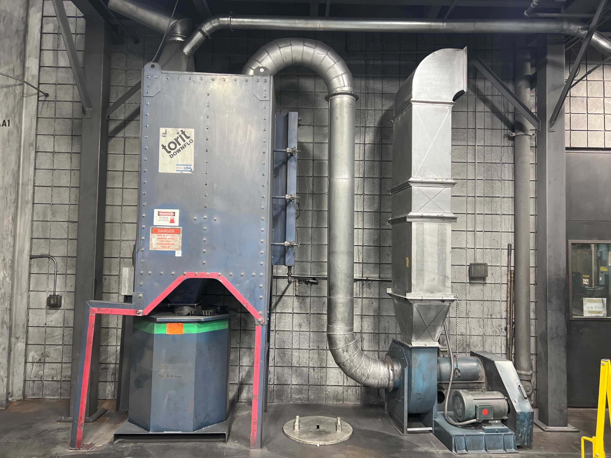 DONALDSON DUST COLLECTOR - DUST COLLECTOR