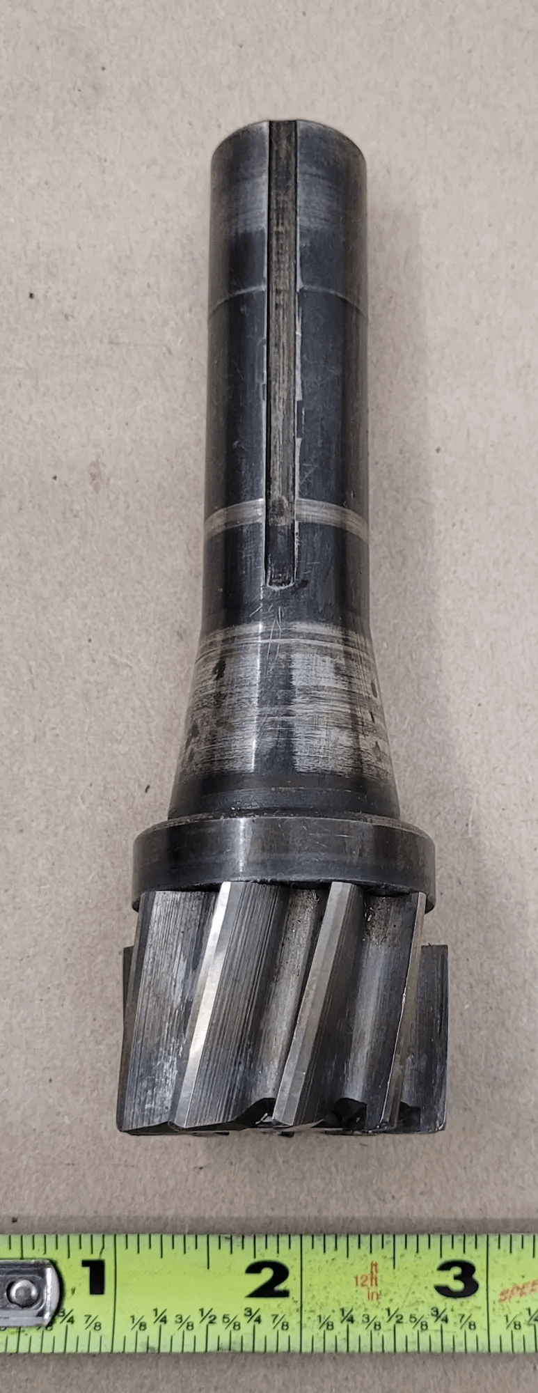 BRIDGEPORT R8 END MILL, 1-3/4" CUT DIA, 10-FLUTE, 5-3/4" OAL, 1-1/8" FLUTE LENGTH - MACHINE TOOLING