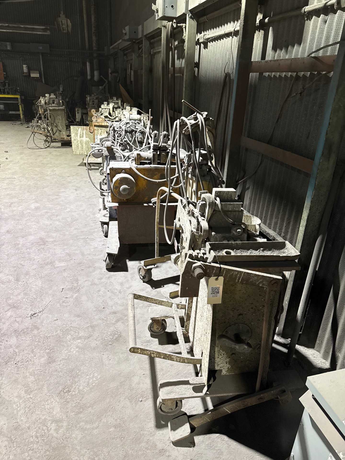 BULK QTY OF WIRE WELDING MACHINES - WELDERS