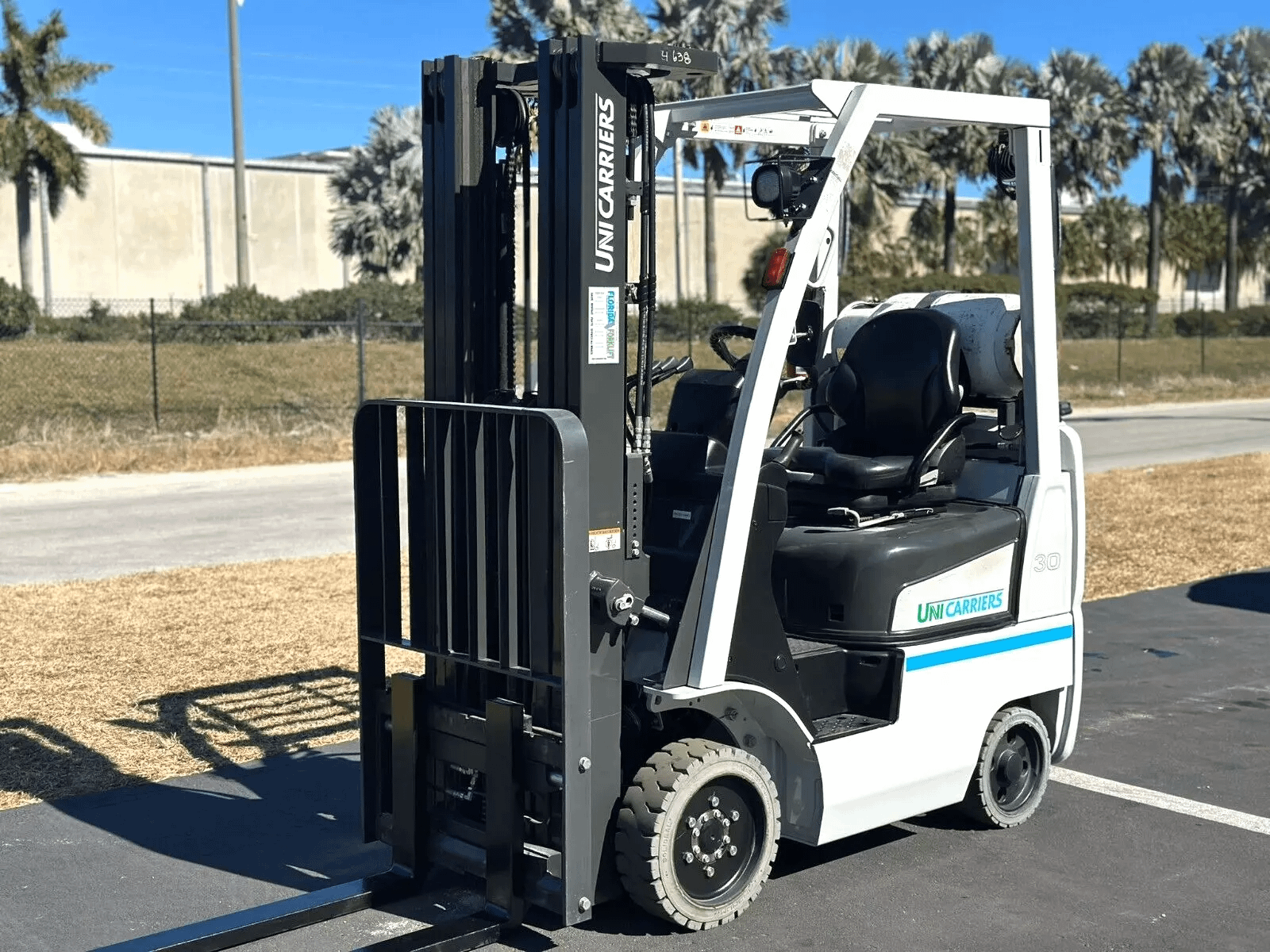 2017 UNICARRIERS NISSAN MCP1F1A15LV SIT-DOWN FORKLIFT - SIT-DOWN FORKLIFTS