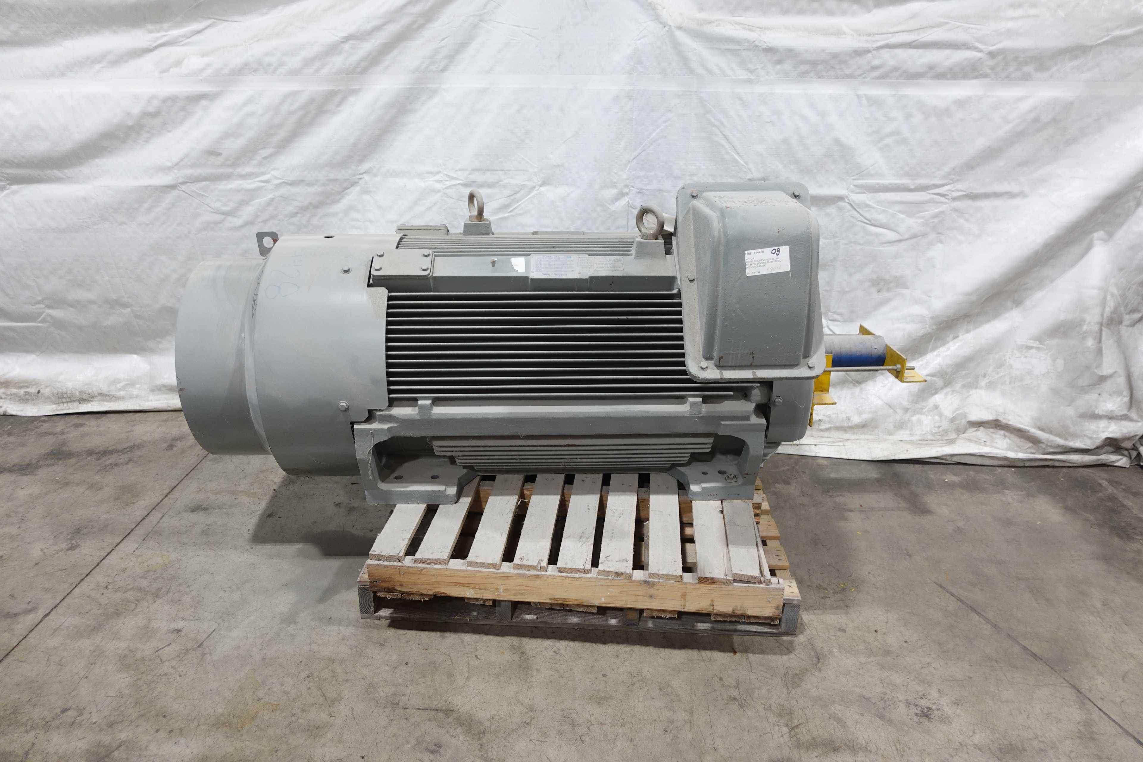TECO WESTINGHOUSE E4006R GLOBAL XPE PREMIUM EFFICENCY SEVERE DUTY AC MOTOR, 400 HP - AC MOTOR