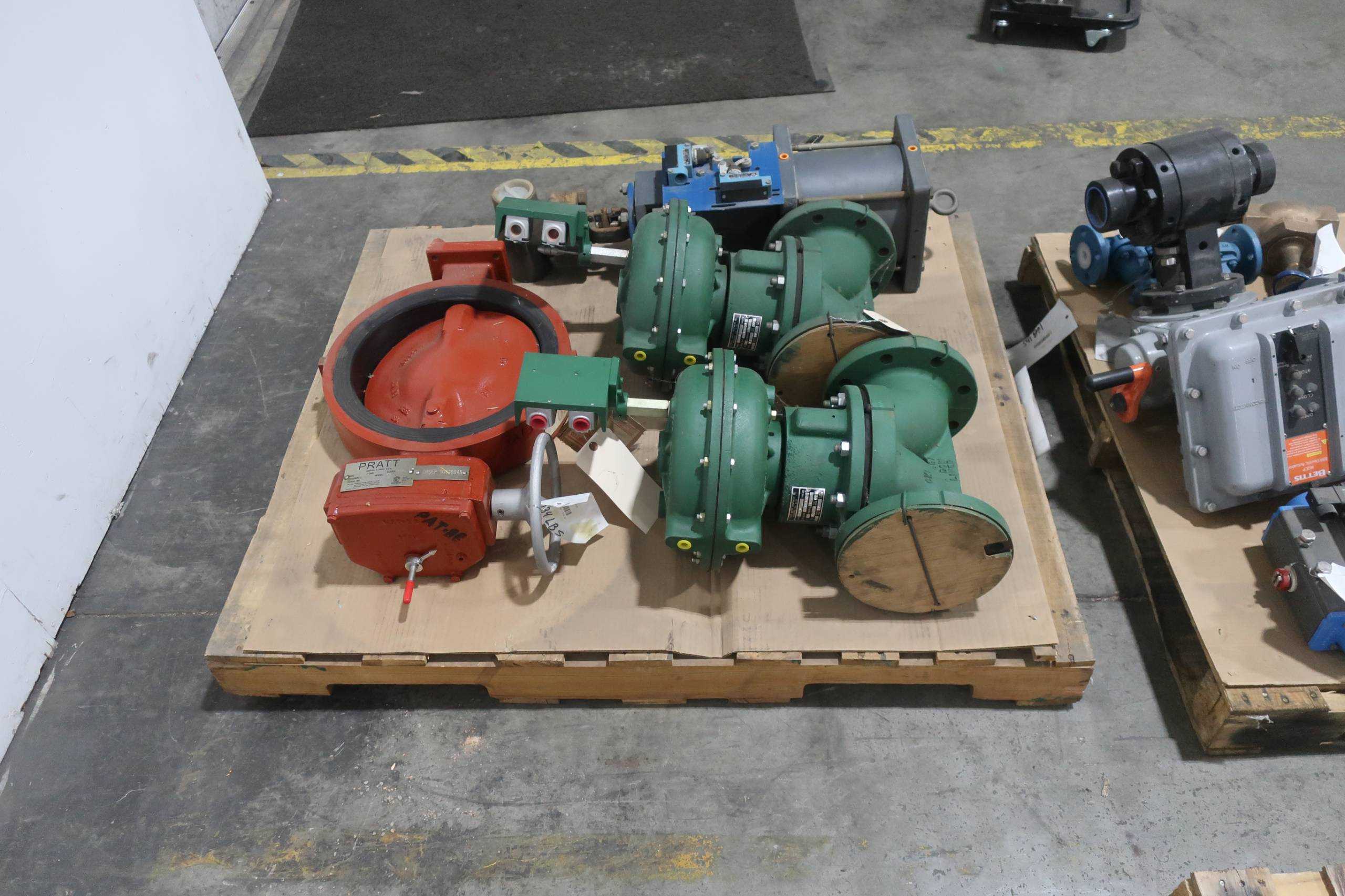 SKU 1760096 - 4 PALLETS OF ASSORTED VALVES - VALVES