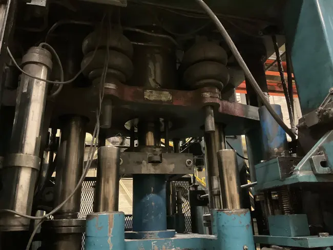 CINCINNATI 110-DC-6 110 TON COMPACTING PRESS - undefined