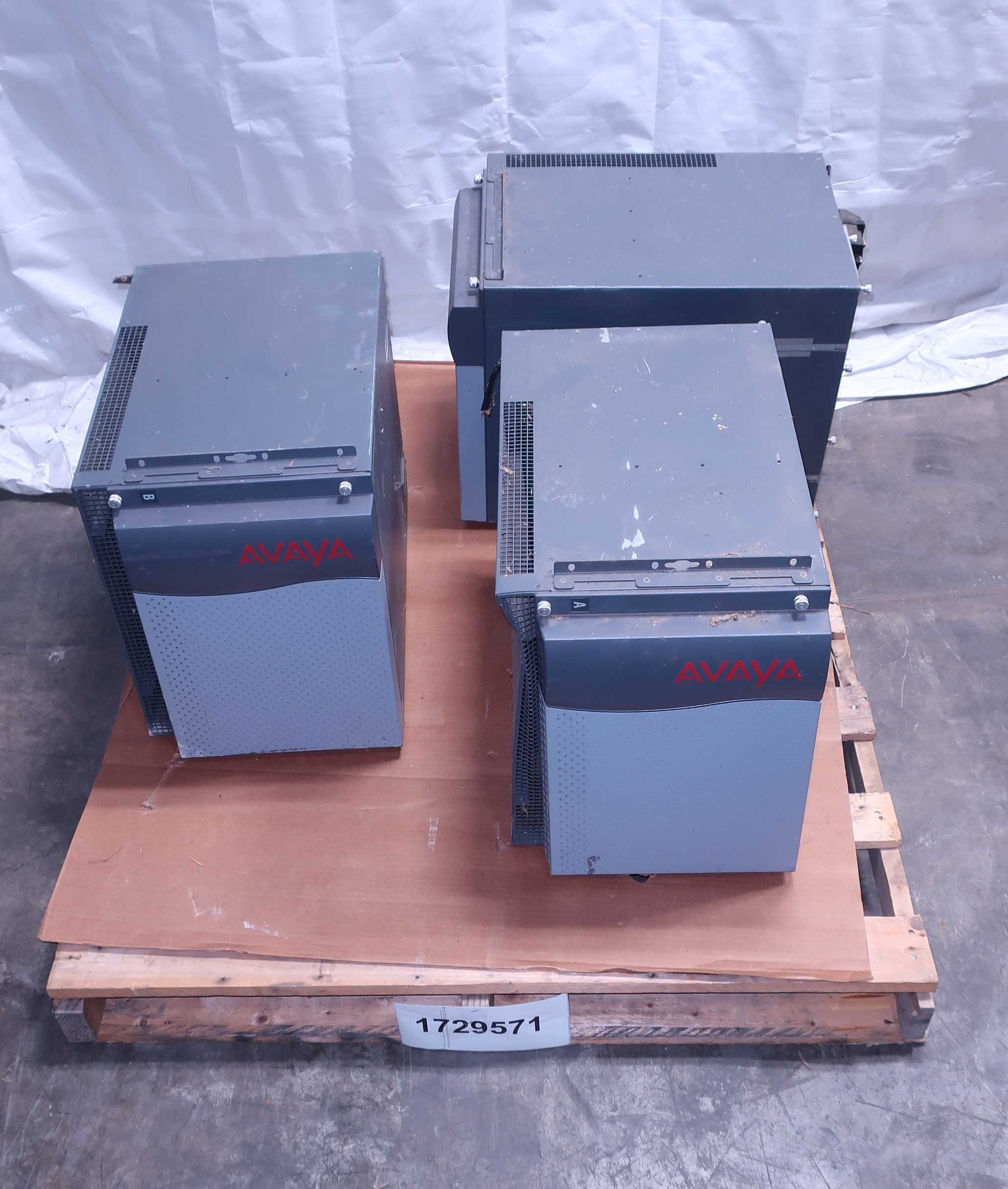 SKU 1729571 - LOT OF 3 AVAYA G650 700394950 MEDIA GATEWAY RACK - TELECOMMUNICATION