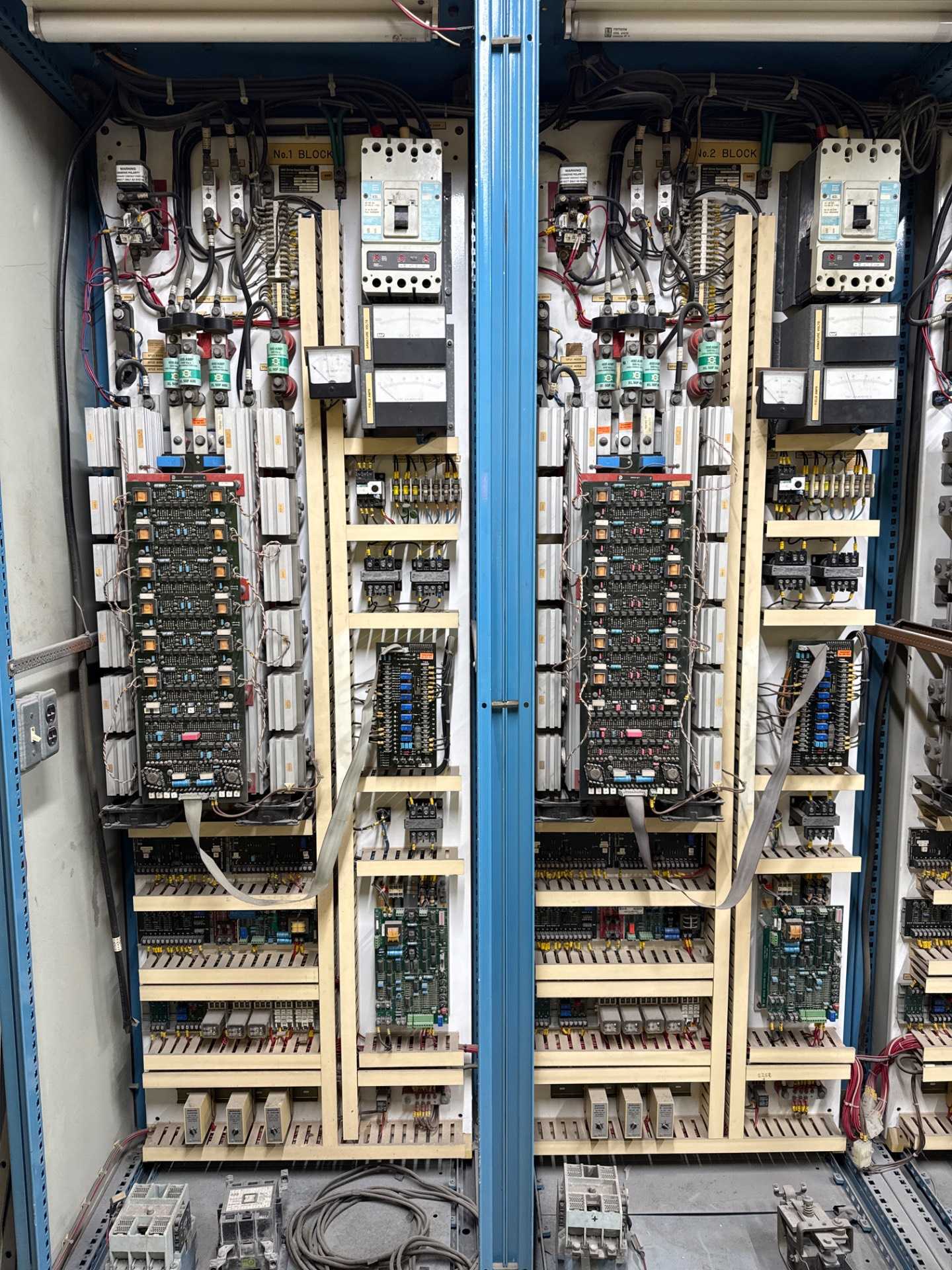 BULK QTY OF DC DRIVE SYSTEMS & CONTROL CABINETS - DC DRIVES