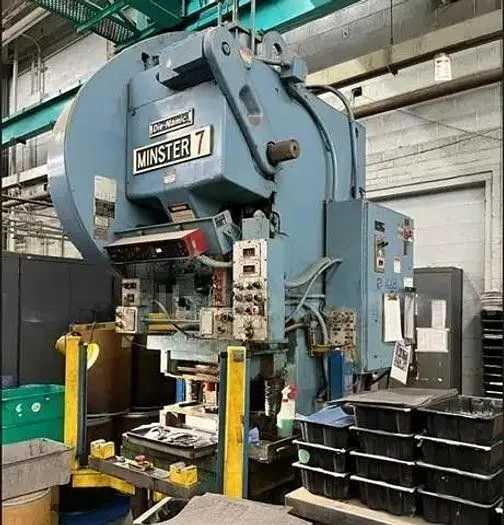 MINSTER #7 DIENAMIC OBI PRESS 75T 4" STROKE 90-180SPM 19000LB - MECHANICAL PRESSES