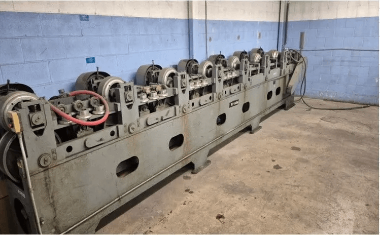 ARTOS 5K-20 ROLL FORMER, 208V, 60HZ, 3PH, 5 HP, 165 FPM, ~24 GAUGE - ROLL FORMERS