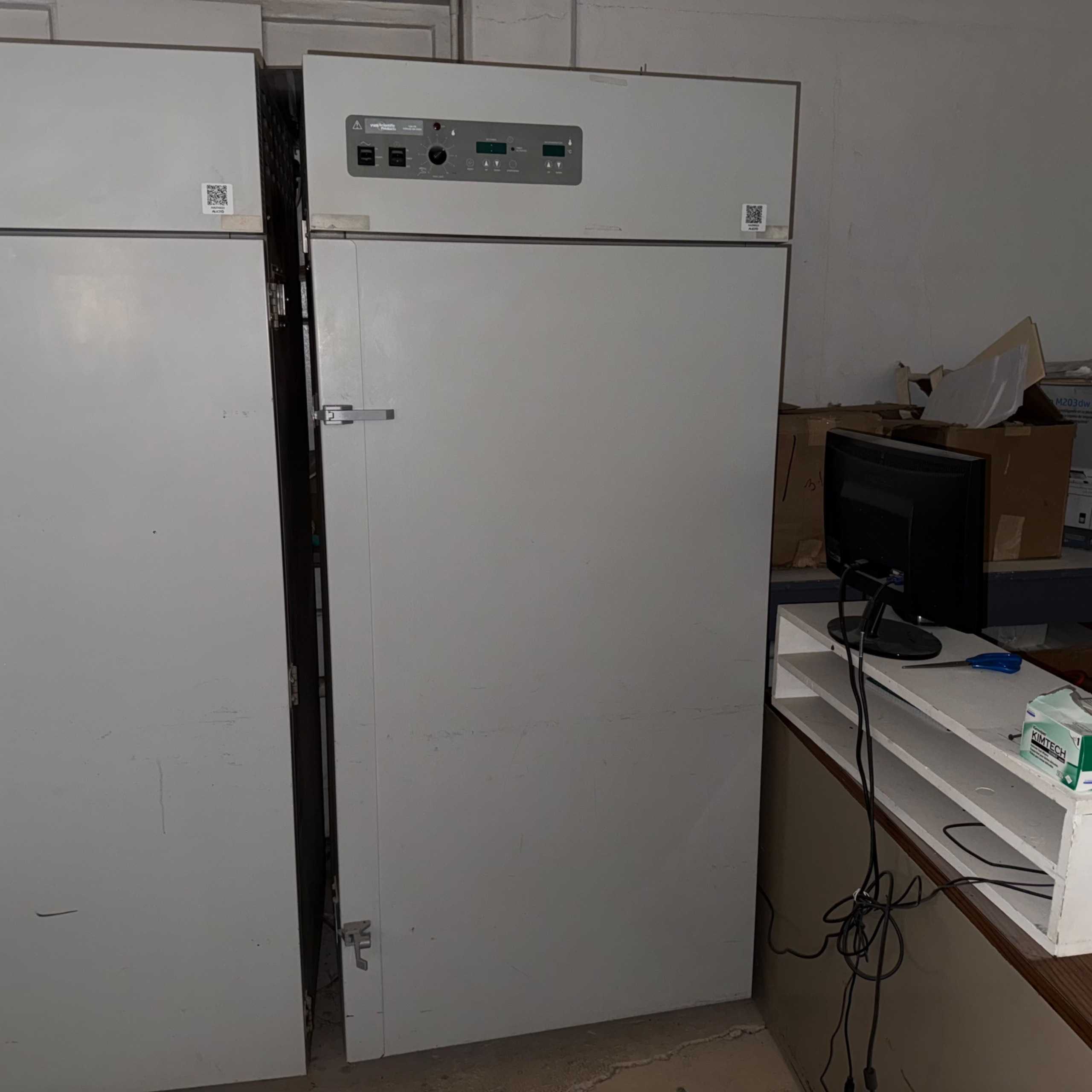 VWR SCIENTIFIC PRODUCTS 1390 FM FORCED AIR OVEN - PROCESS EQUIPMENT
