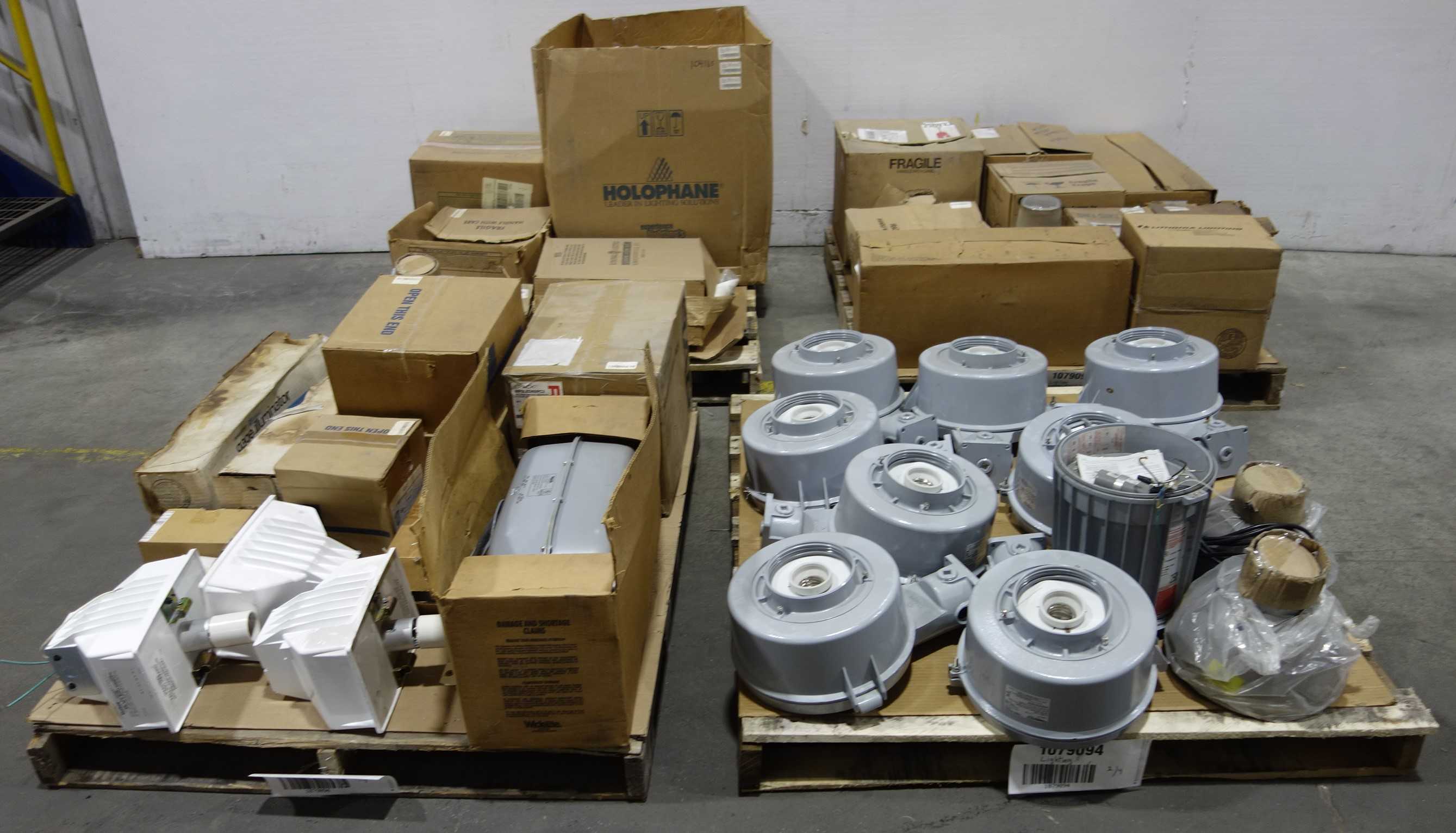 4 PALLETS OF LIGHTING