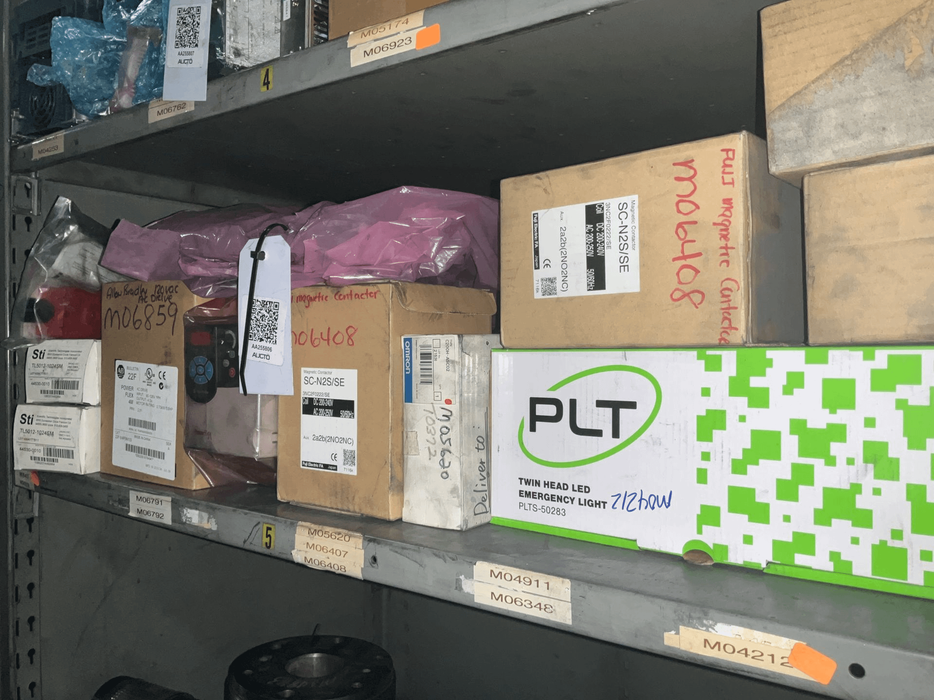 BULK QTY OF AUTOMATION & CONTROLS - AUTOMATION & CONTROLS