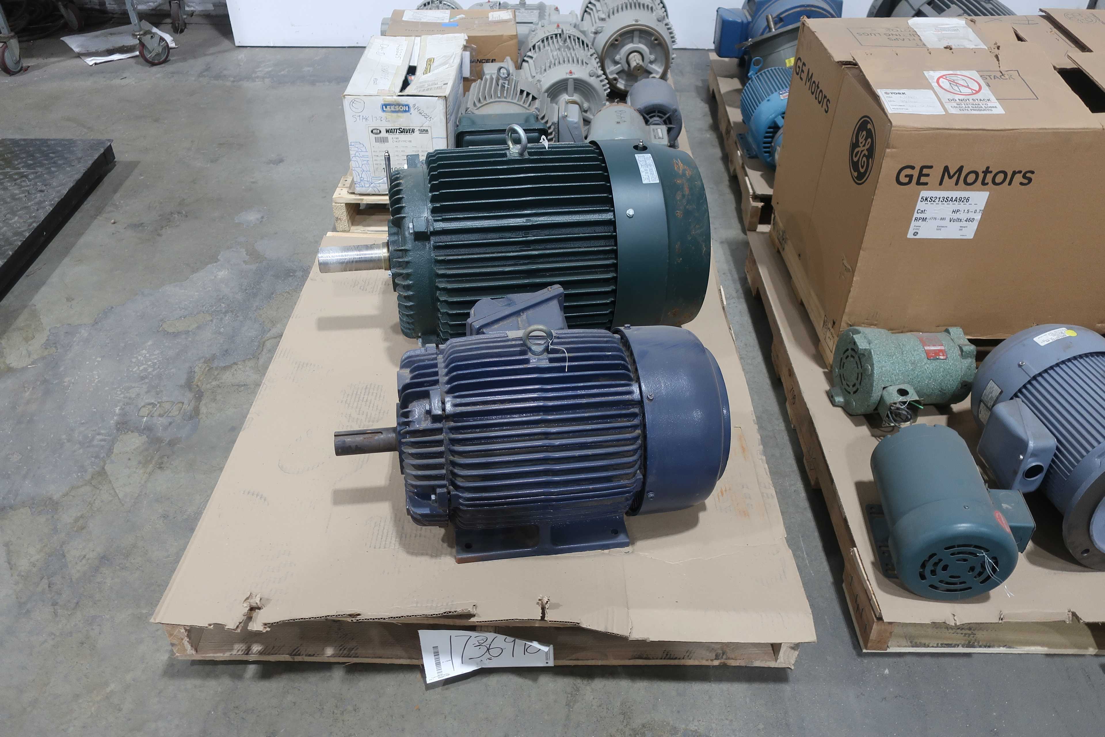 SKU 1736498 - 4 PALLETS OF ASSORTED ELECTRIC AC MOTORS - AC MOTOR