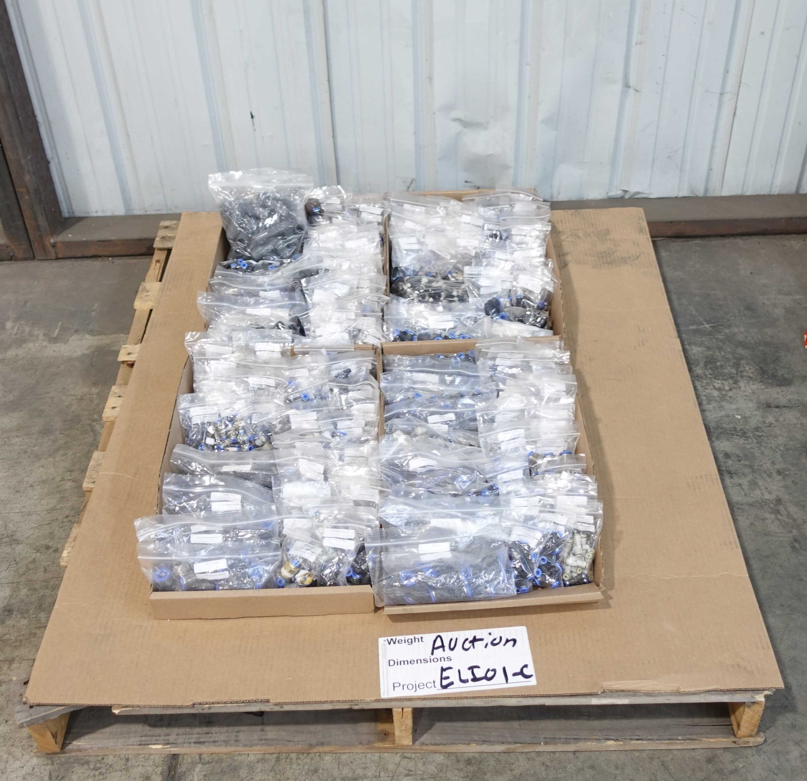 PALLET OF ASSORTED PNEUMATIC FITTINGS - PIPE & TUBE FITTINGS