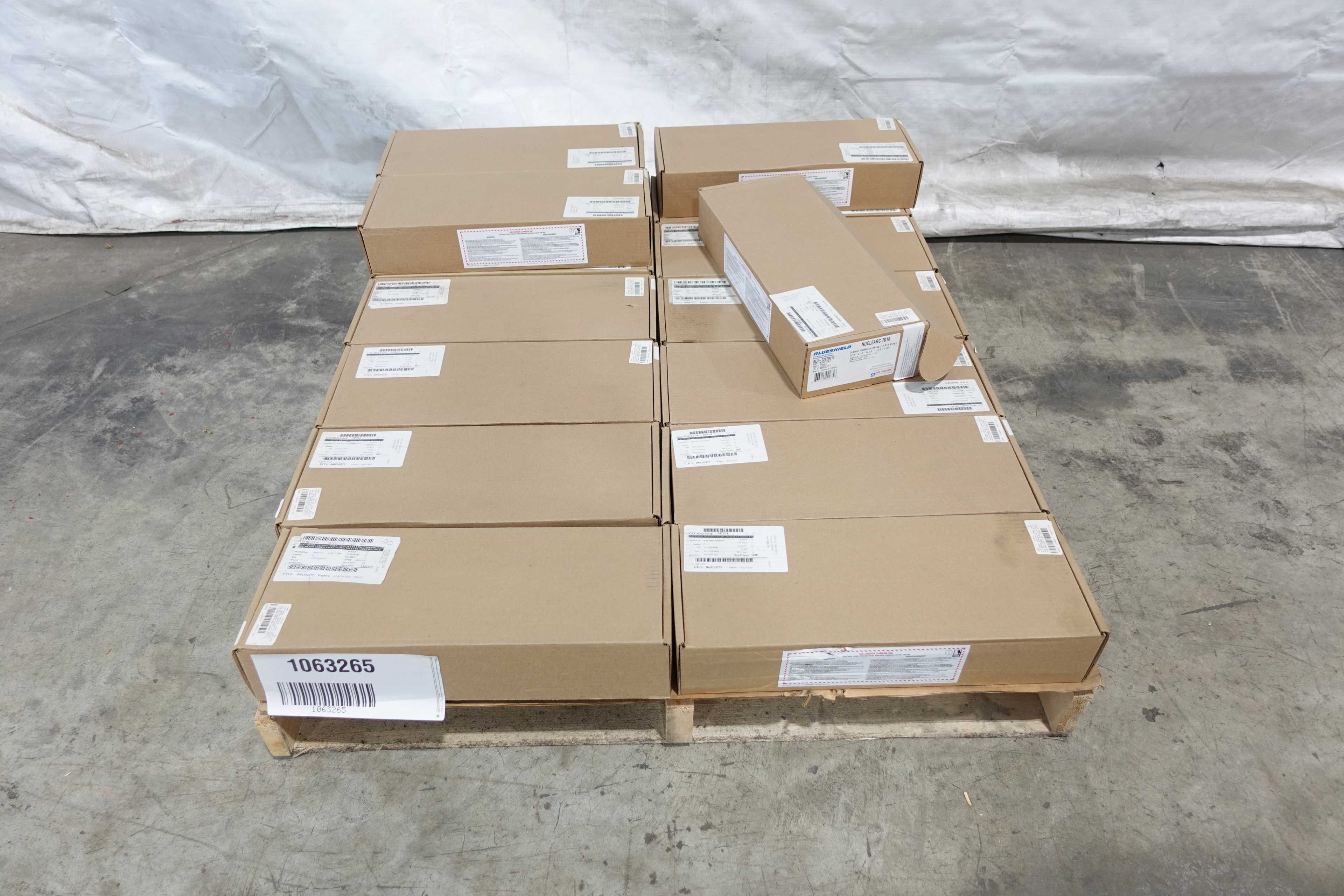 LOT OF 16 BLUESHIELD WELDING ELECTRODES - WELDING SUPPLIES