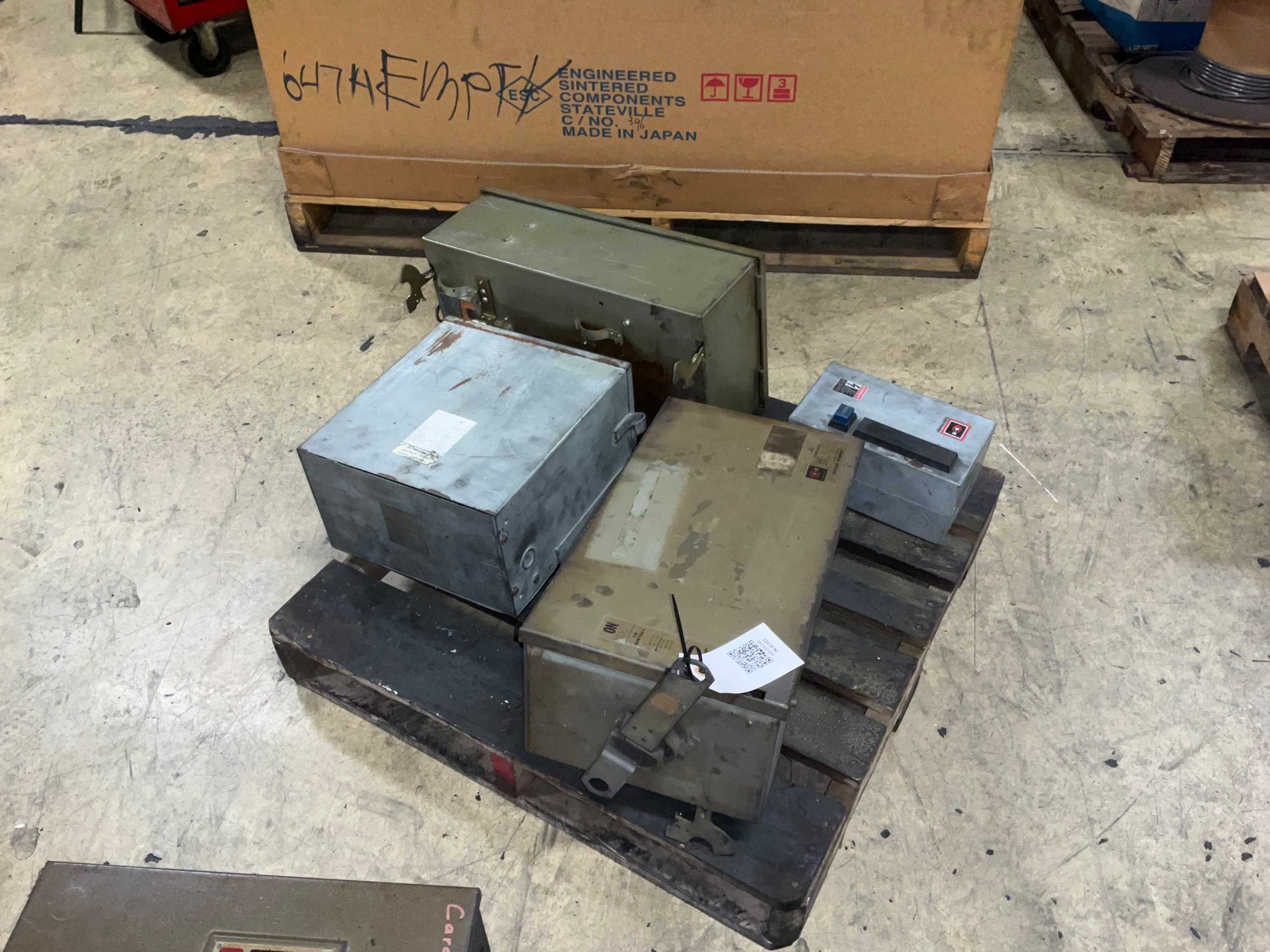 BULK QTY OF AUTOMATION & CONTROLS - AUTOMATION & CONTROLS
