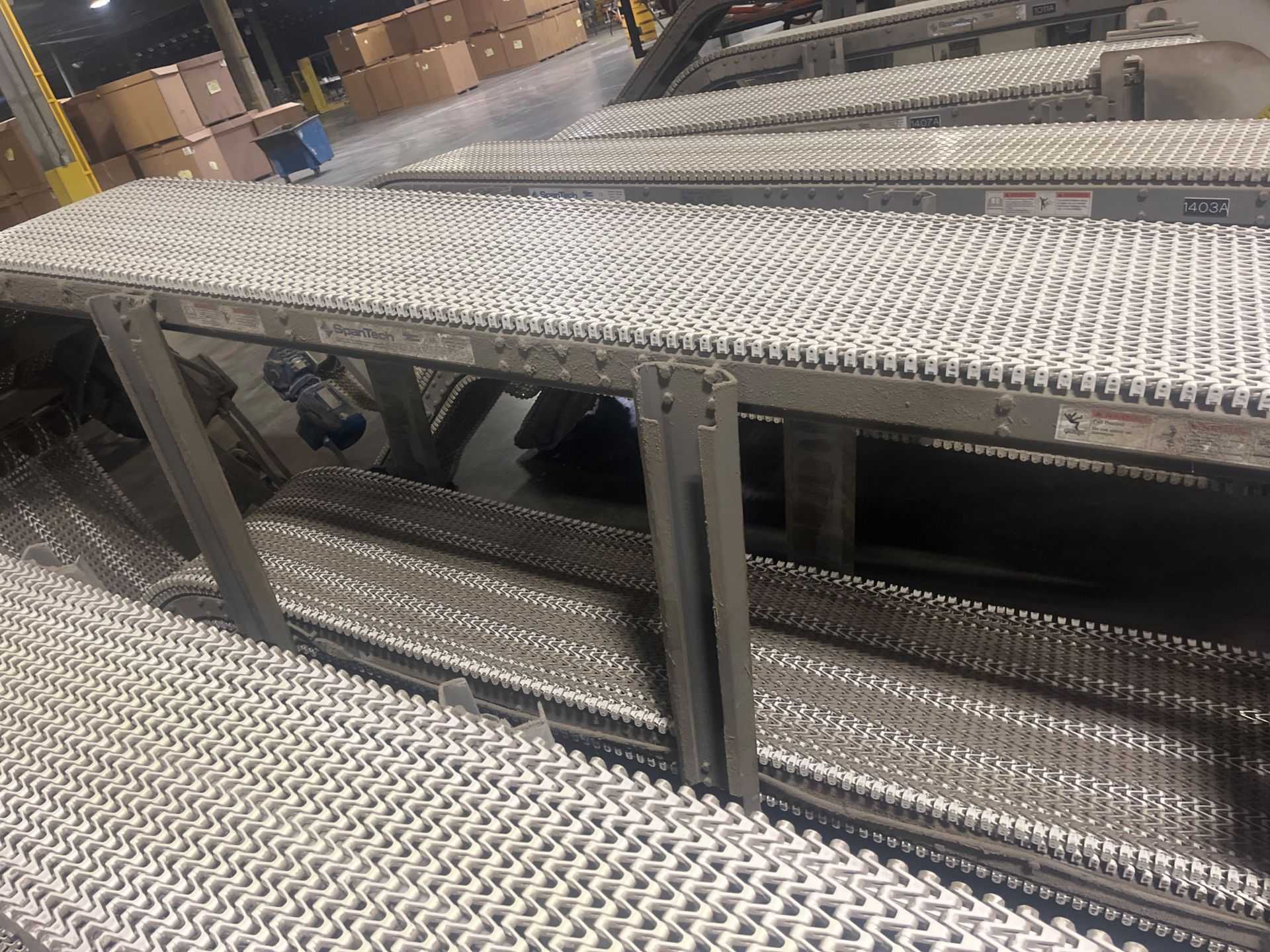 SPANTECH TOPPER LIFT CONVEYOR - BELT CONVEYOR