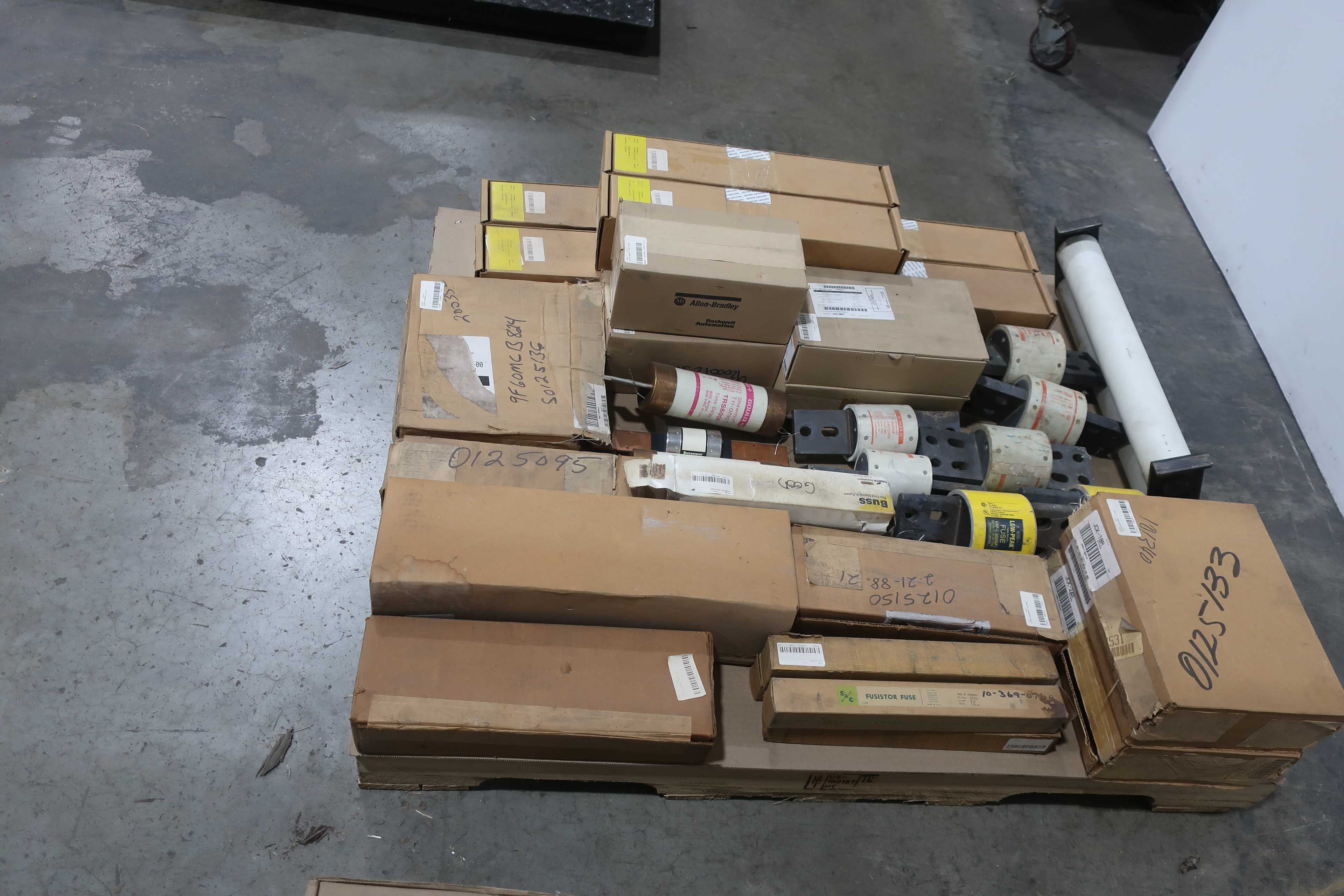 SKU 1739338 - 2 PALLETS OF ASSORTED FUSES - FUSES