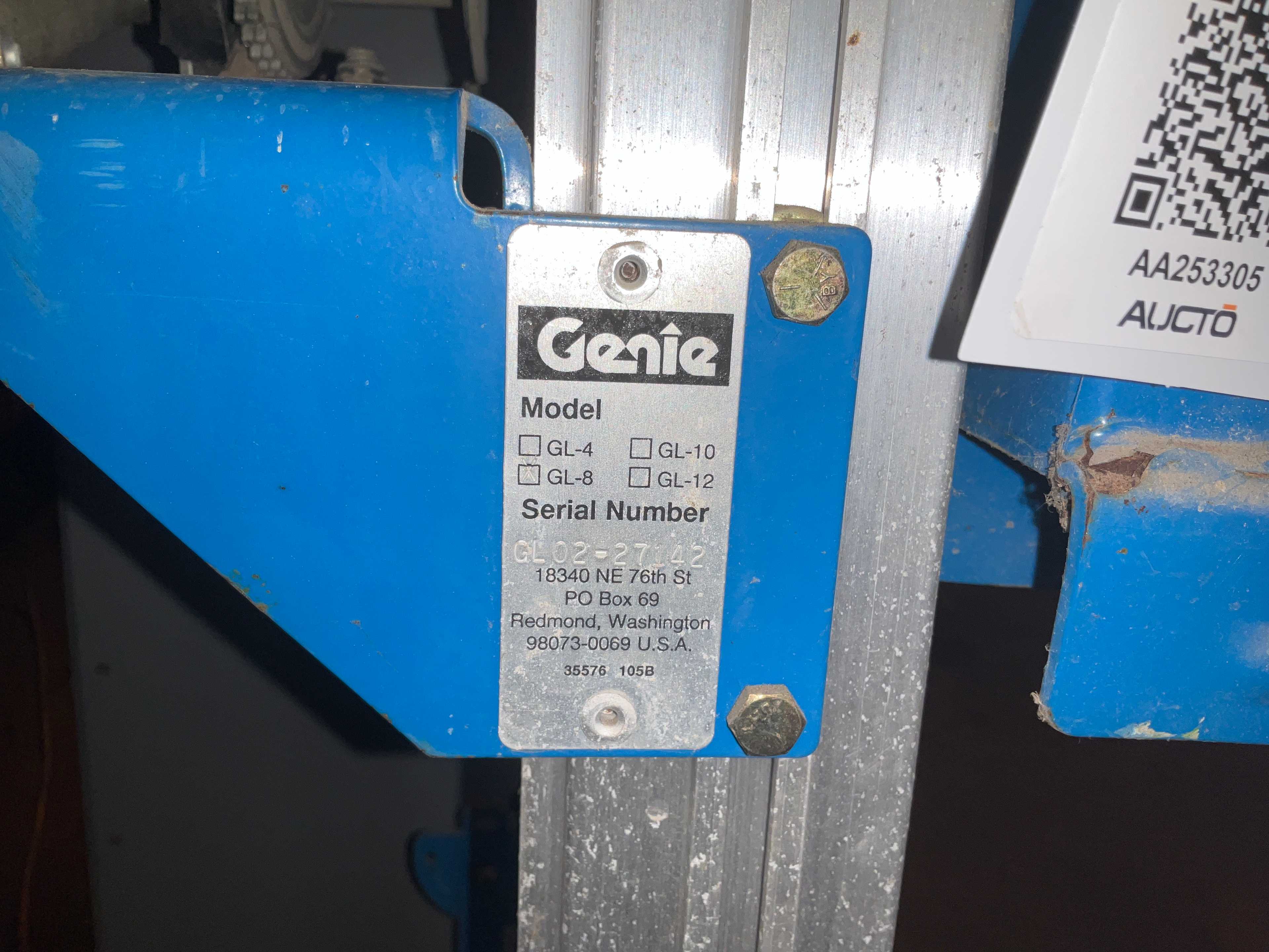 GENIE GL-8 MANUAL FORK-OVER STACKER - LIFTING EQUIPMENT