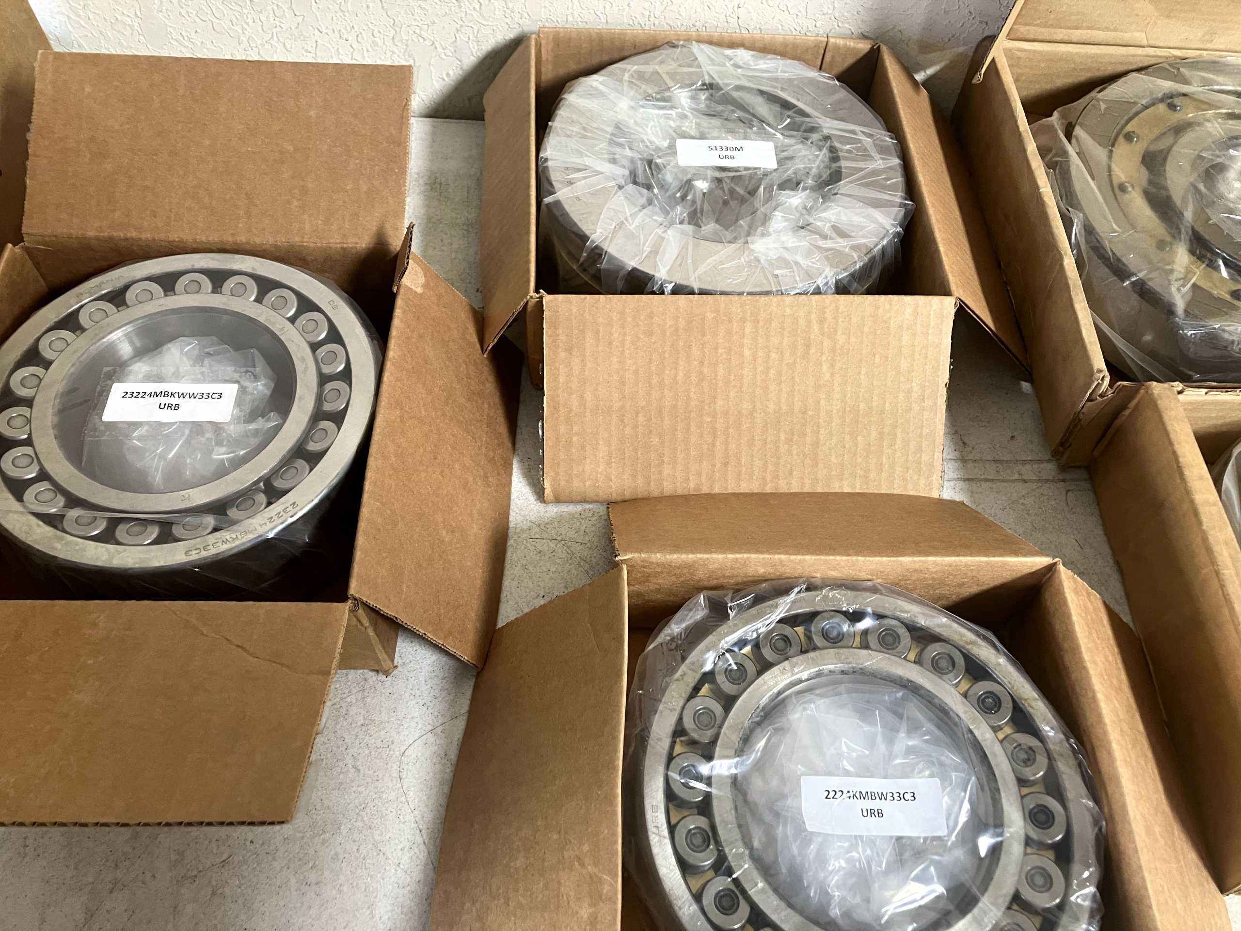 QTY 9: ASSORTED BEARINGS - BEARINGS