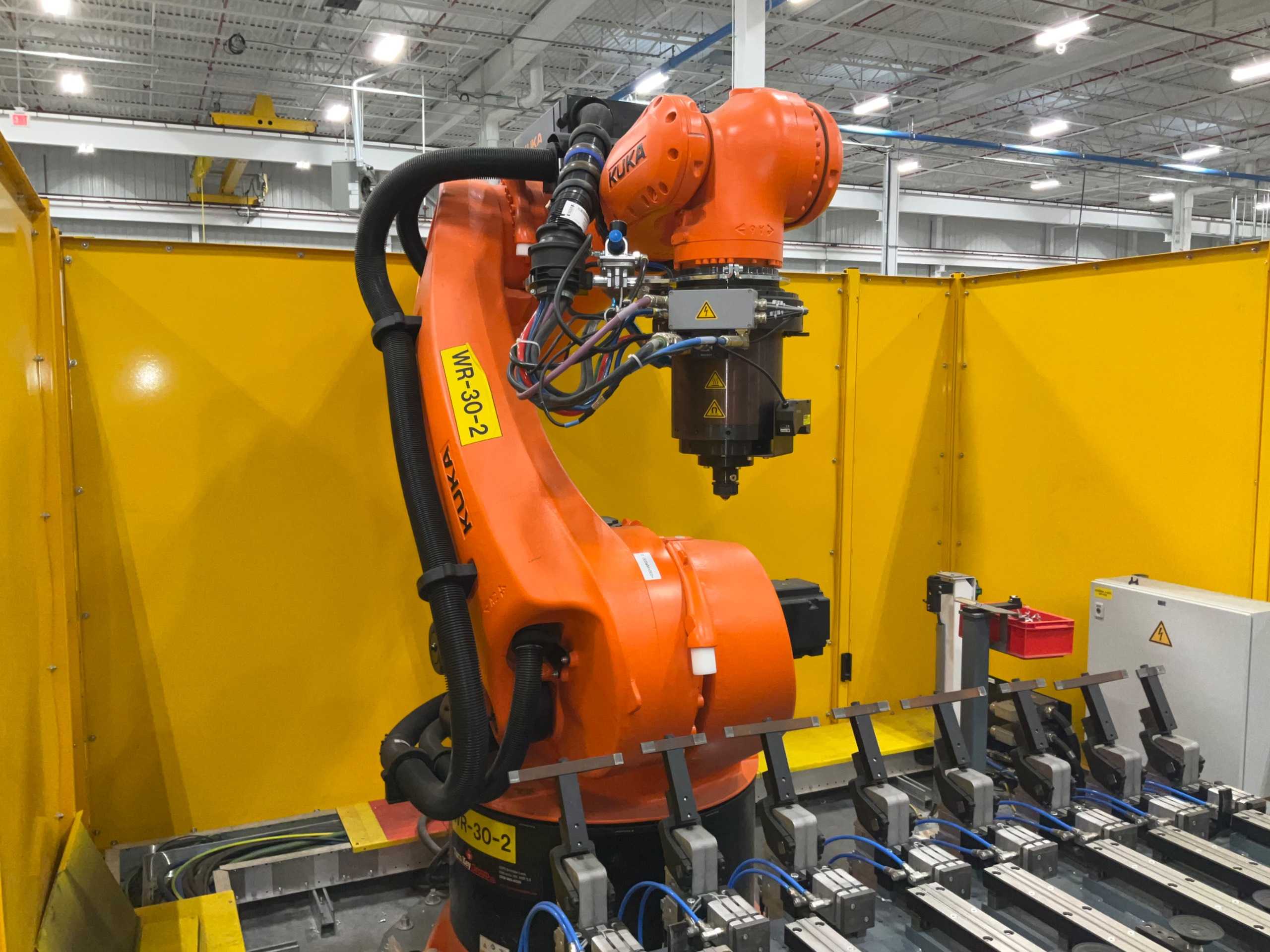 2021 KUKA KR 500 R2830 ROBOT & CONTROLLER ASSEMBLY - ARTICULATED ROBOTS