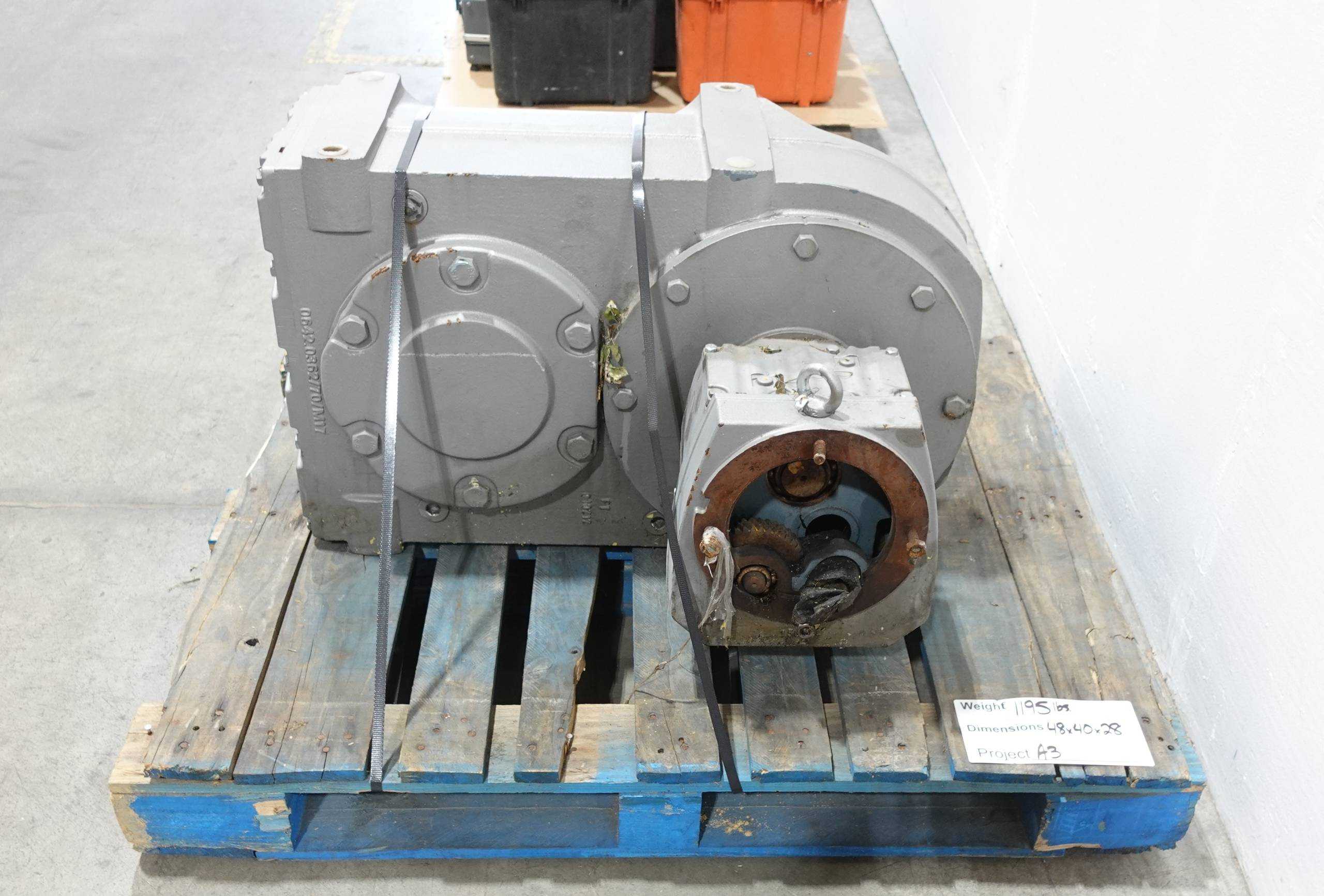 RIGHT ANGLE GEAR REDUCER - RIGHT ANGLE GEAR REDUCER