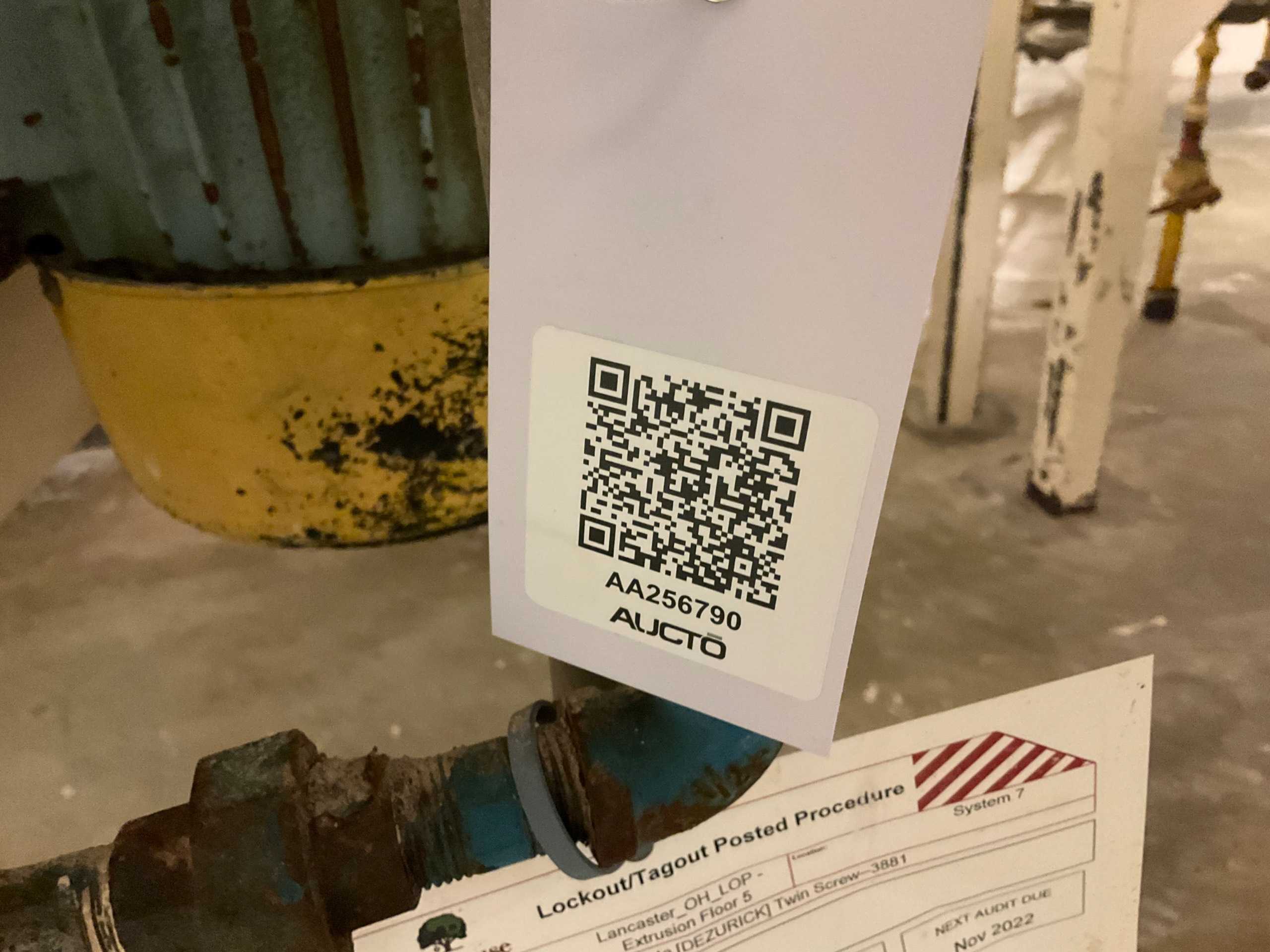 1991 VIBRANETICS BD 79 VIBRATORY STORAGE TANK - STORAGE BINS